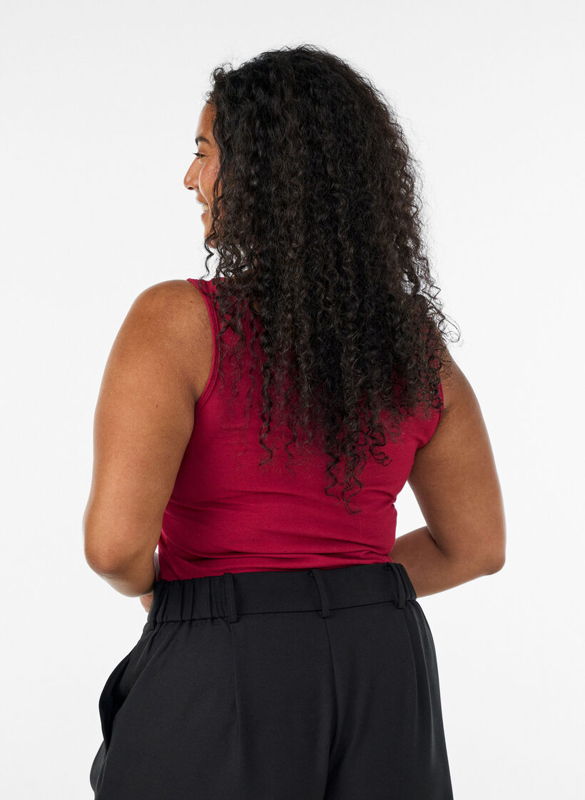 Solid color basic top in cotton, Red, Model image number 2
