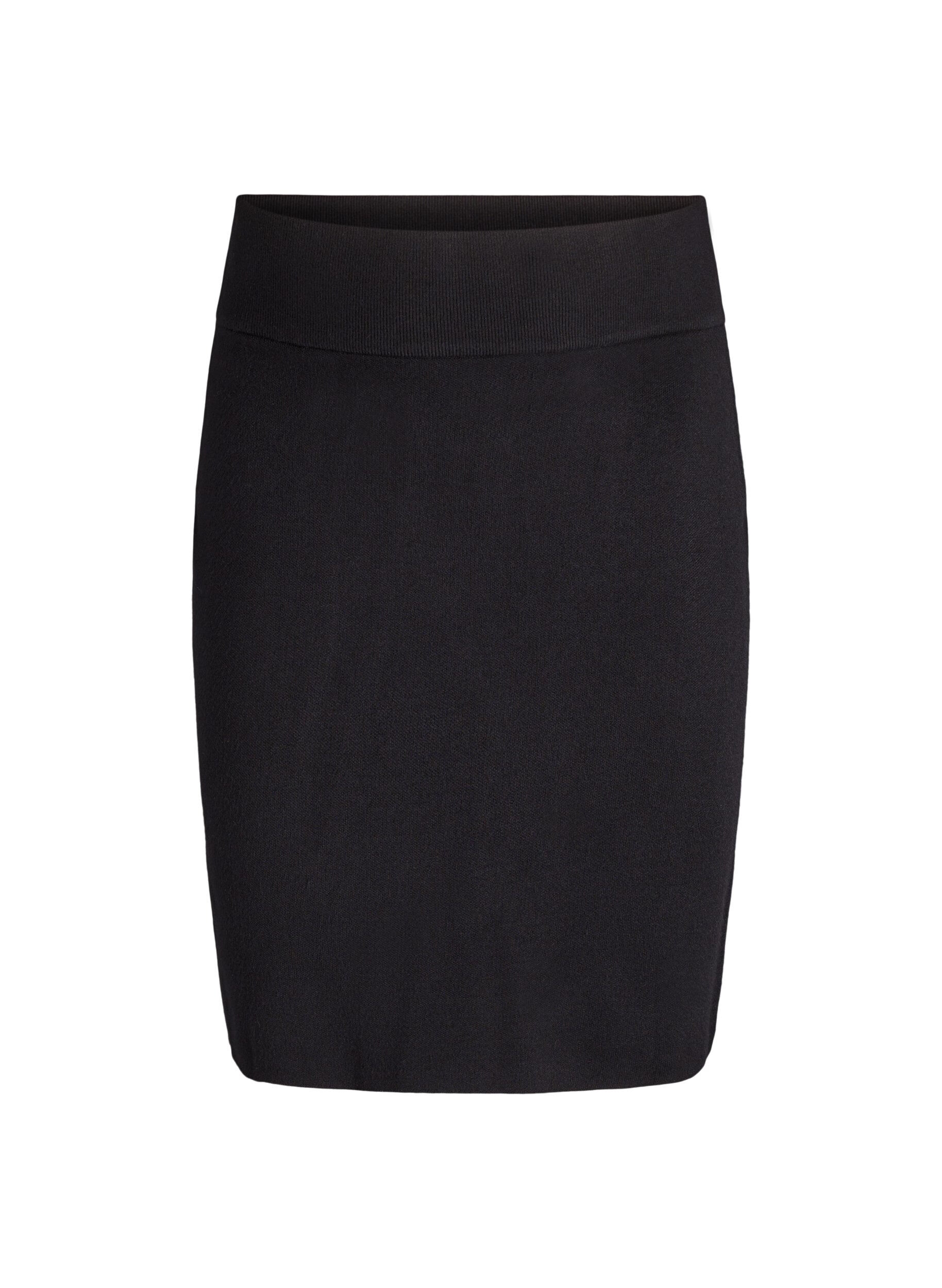 Short knit skirt with a wide waistband