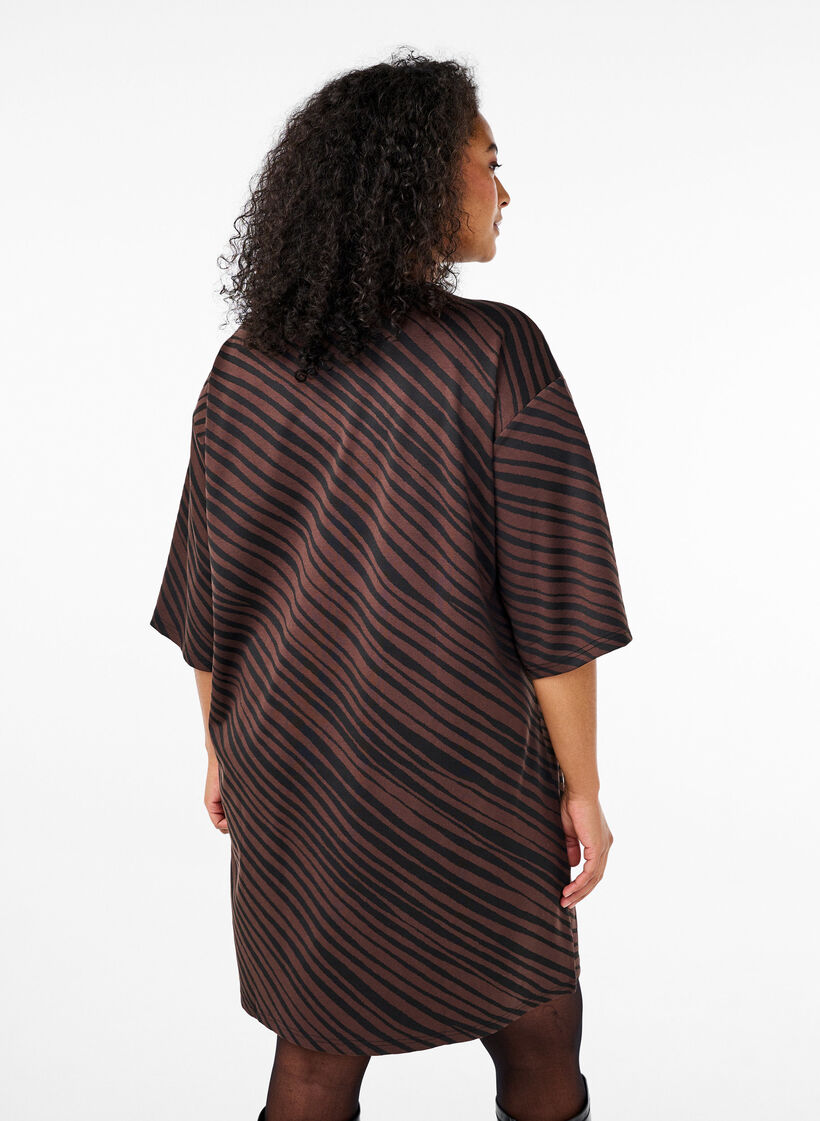 Patterned dress with 3/4 sleeves, Brown, Model image number 2