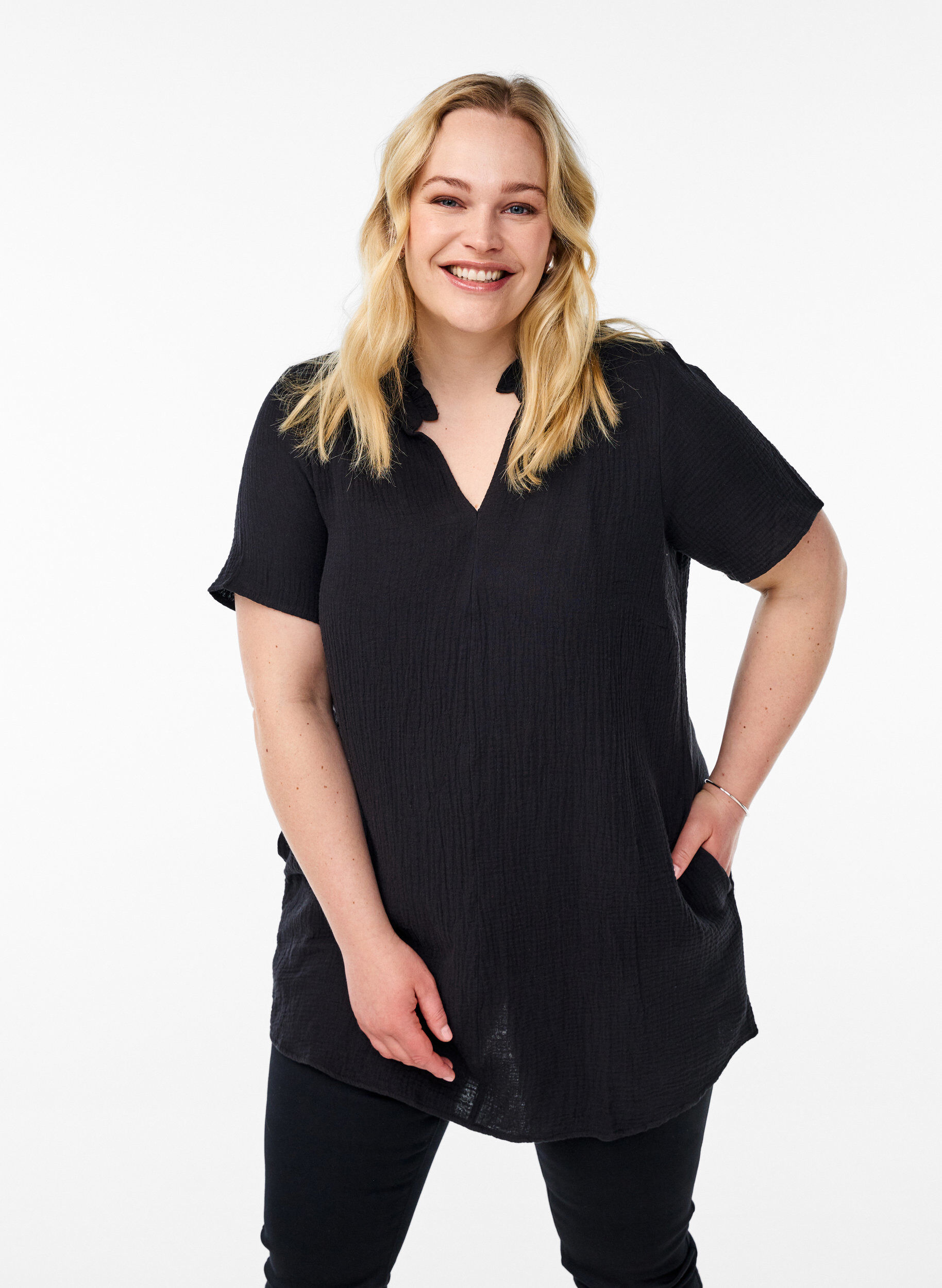 Zizzifashion Cotton muslin tunic with short sleeves, Black, Model image number 0