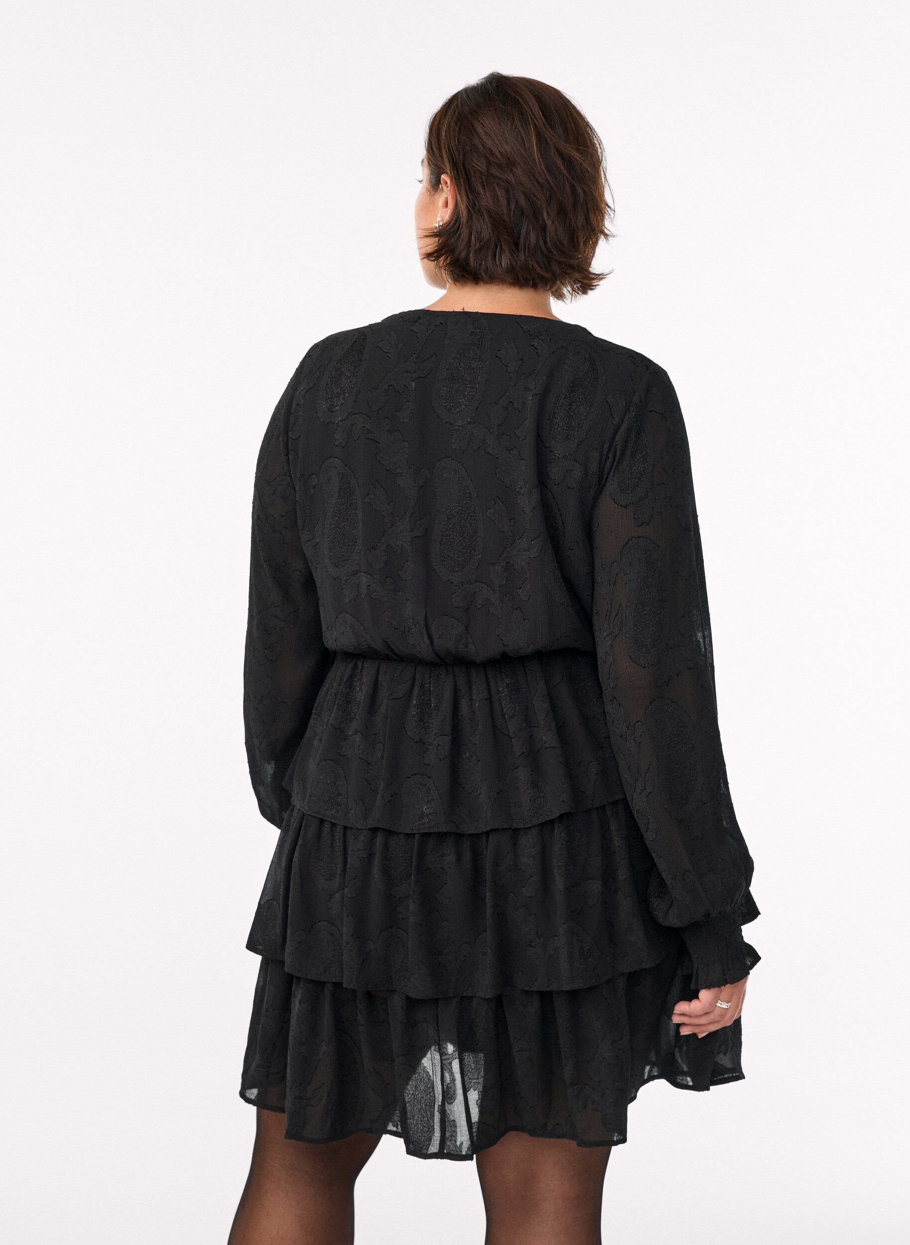 Zizzifashion Short dress with ruffles and a textured pattern, Black, Model image number 2