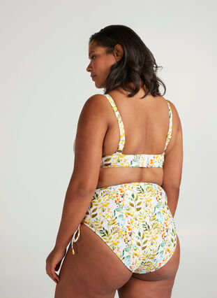 Printed bikini bottoms with a high waist, Small White Flower, Model image number 1