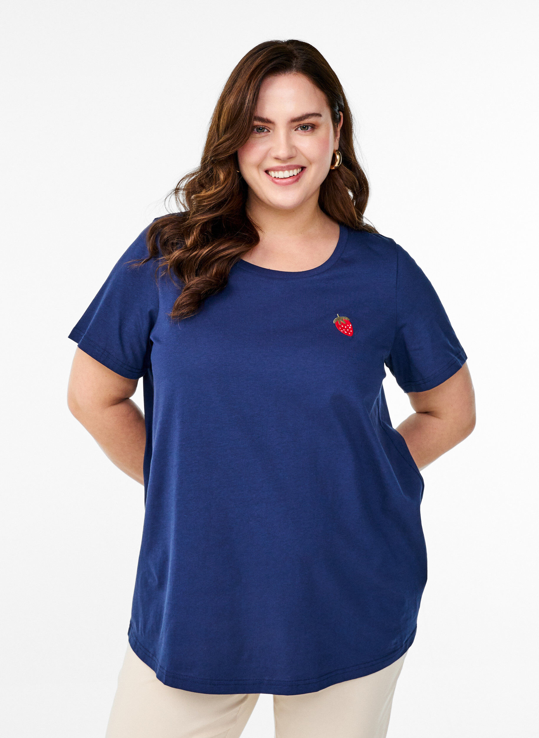 Zizzifashion T-shirt with strawberry embroidery, Naval A. W. Berry, Model image number 0