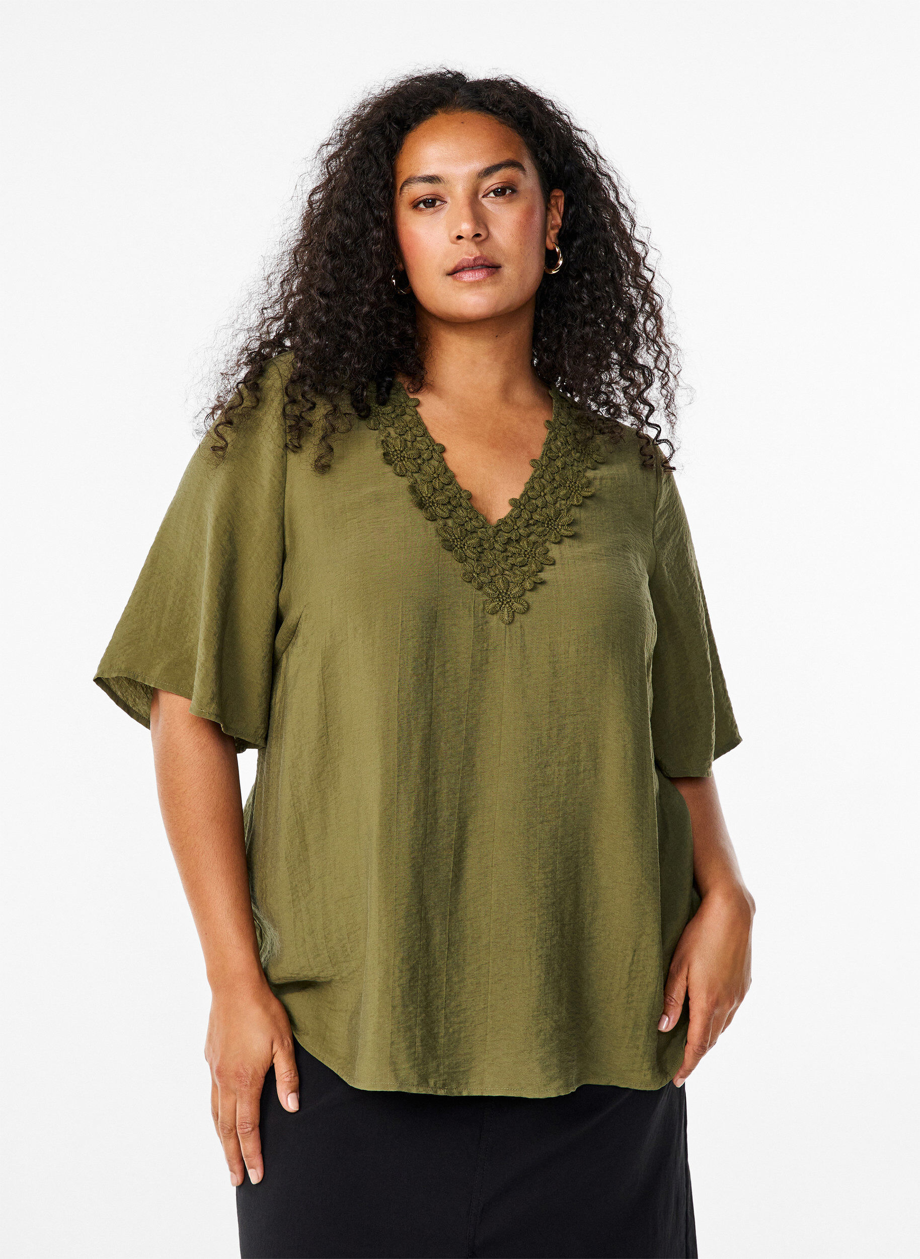 Zizzifashion Viscose blouse with v-neck and embroidery detail, Green, Model image number 0