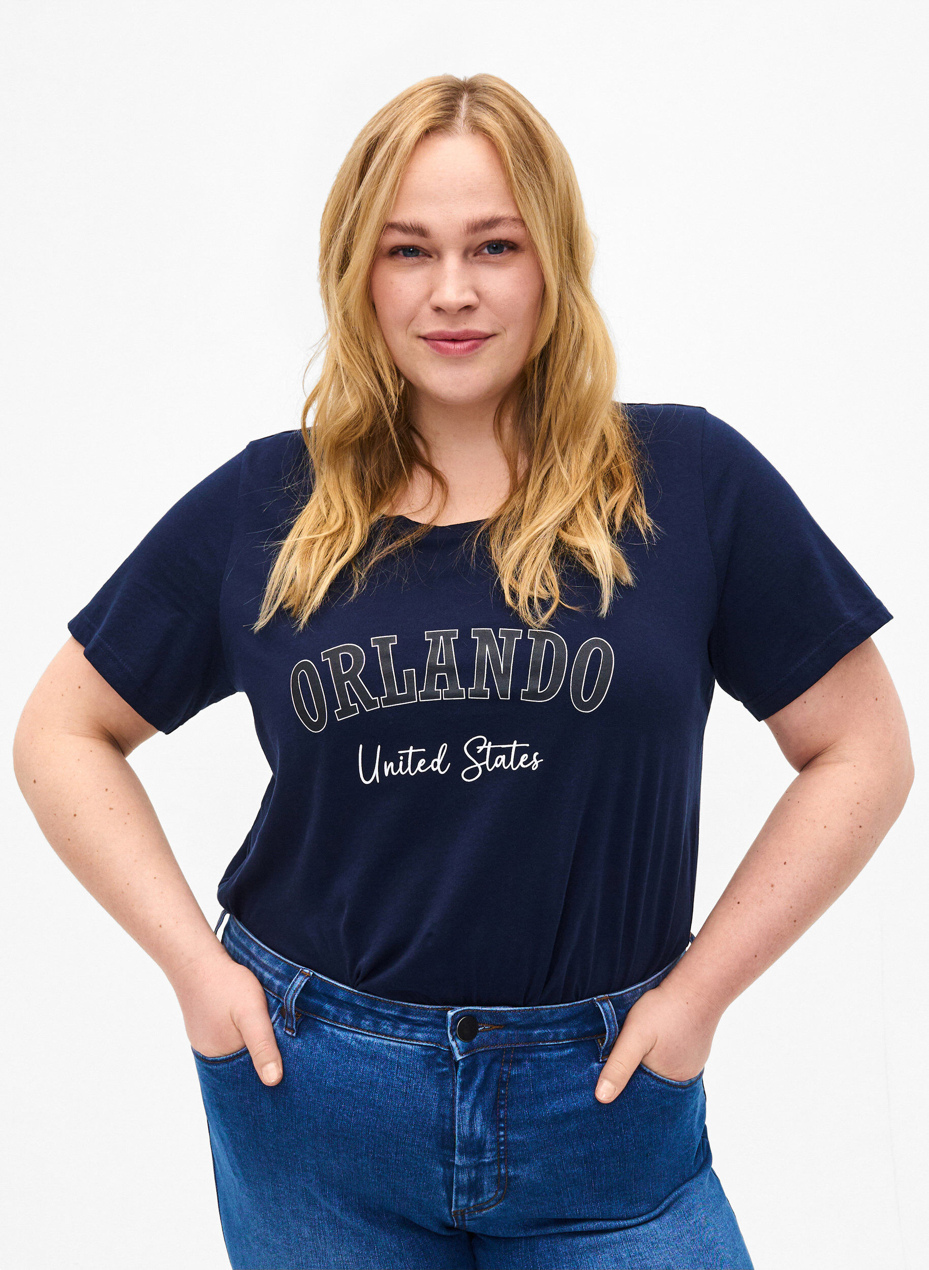 Zizzifashion Cotton T-shirt with text, Navy B. Orlando, Model image number 0