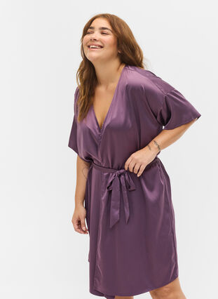Short-sleeved dressing gown, Vintage Violet, Model image number 2