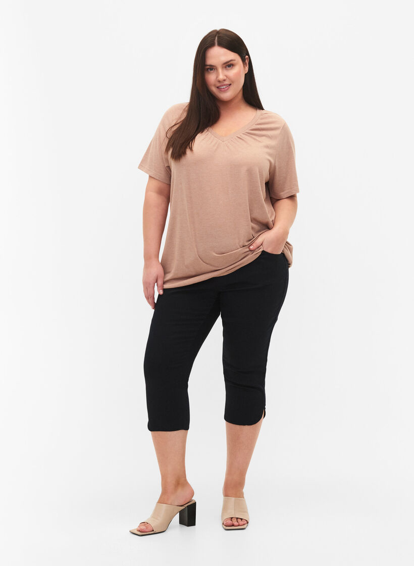 Close fitting cotton blend capris, Black, Model image number 0
