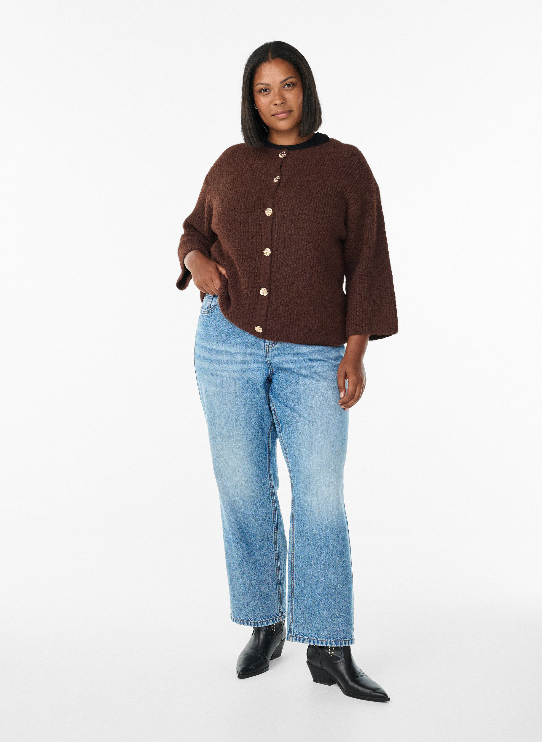 Zizzifashion Short cardigan with 3/4-sleeves and golden textured buttons, Brown, Model image number 1