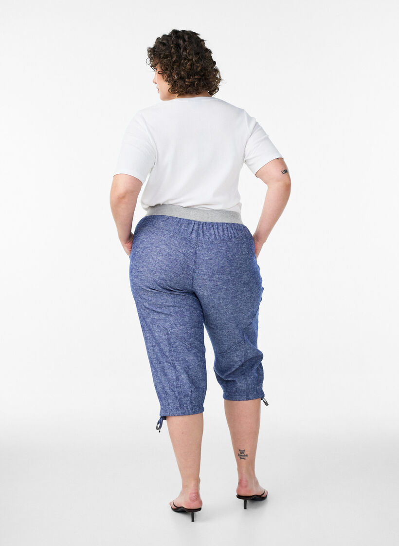 Cotton and linen Capri trousers with an elasticated waist and tie-string, Blue, Model image number 1