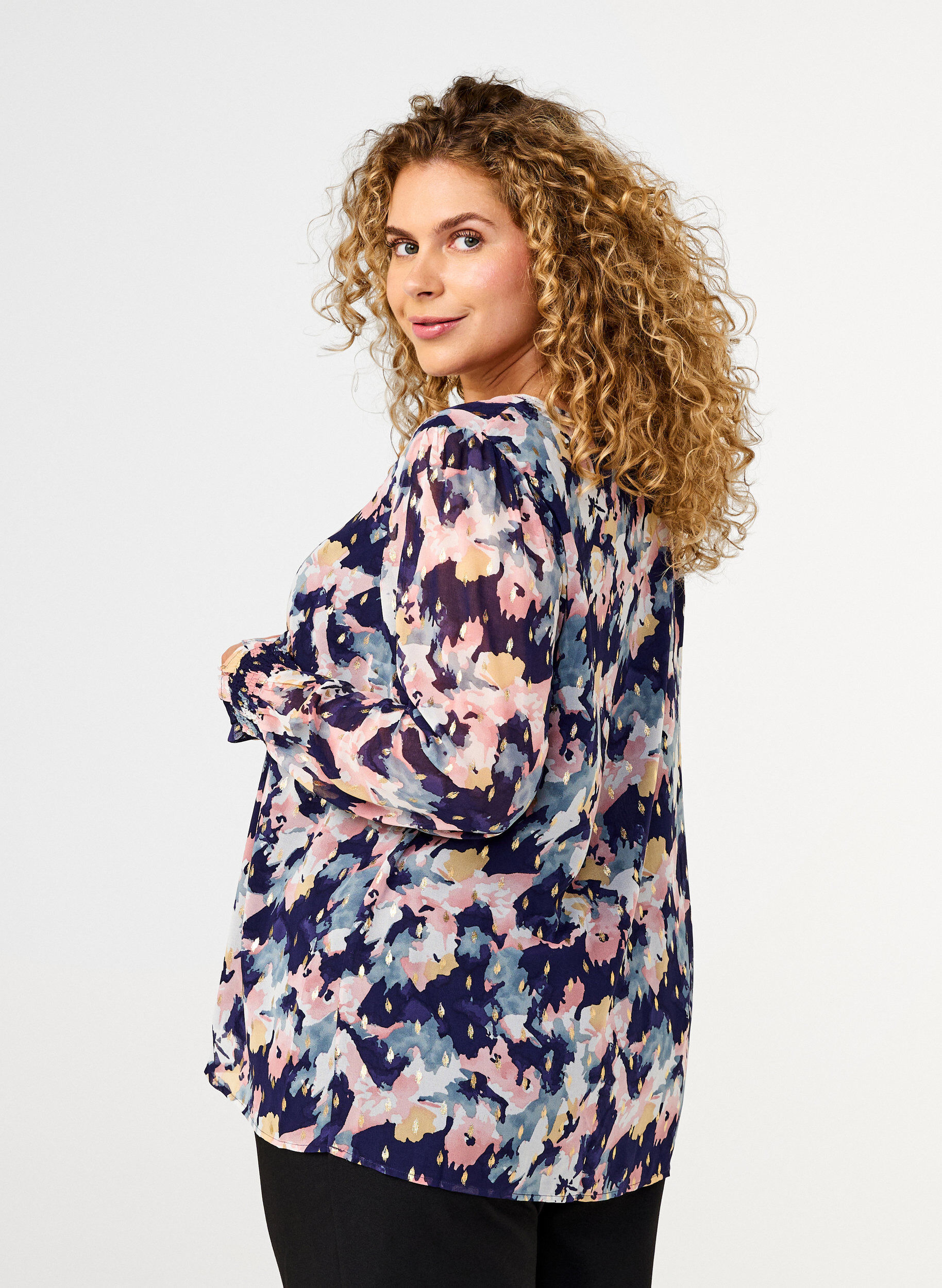 Zizzifashion Floral blouse with long sleeves and V-neck, Night Sky AOP Flower, Model image number 1