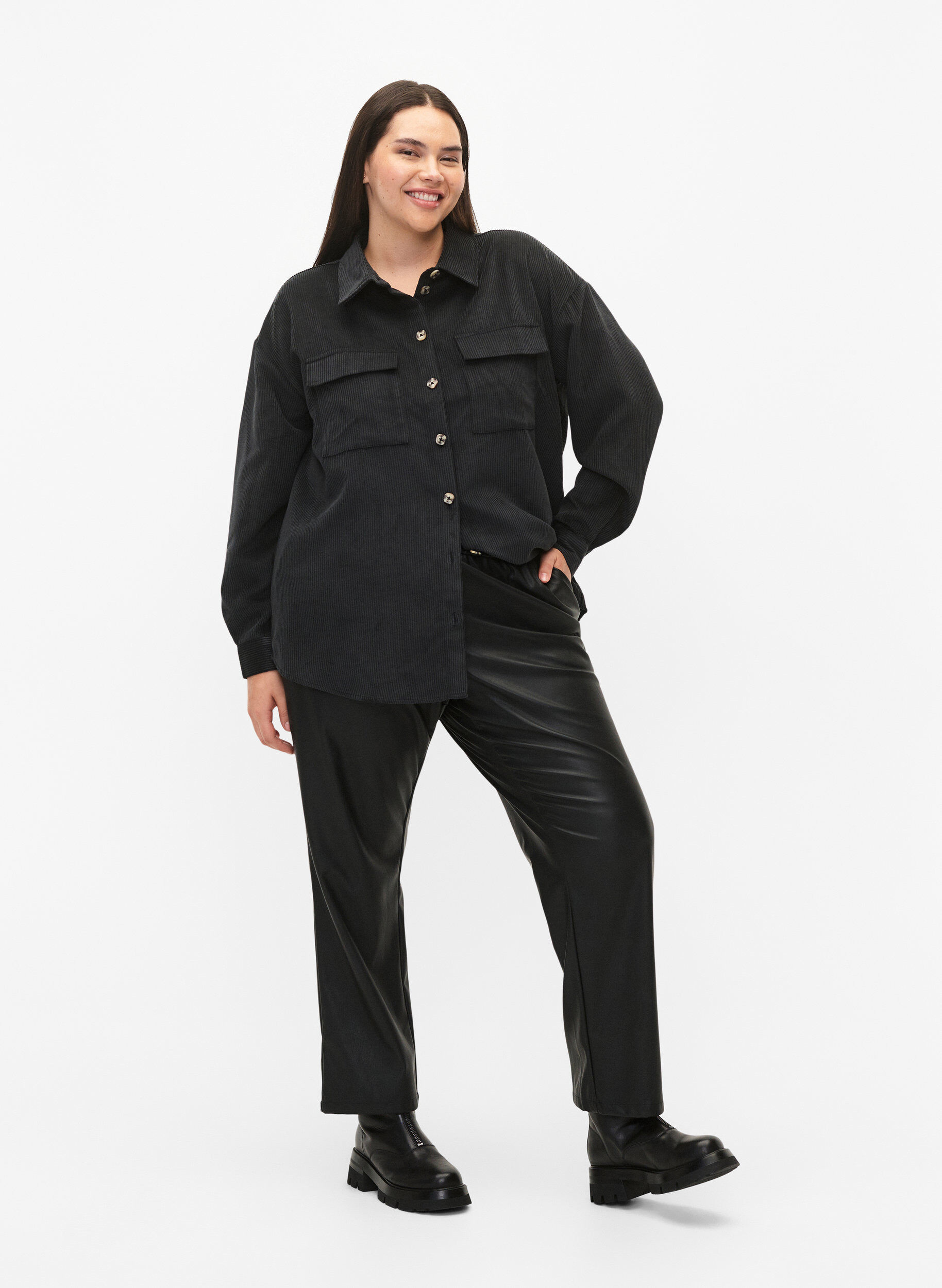 Zizzifashion Long sleeve velvet shirt with chest pockets, Black, Model image number 3
