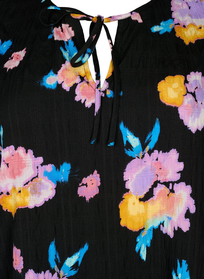 Dress with short puff sleeves and floral print, Black w. flower AOP, Packshot image number 2