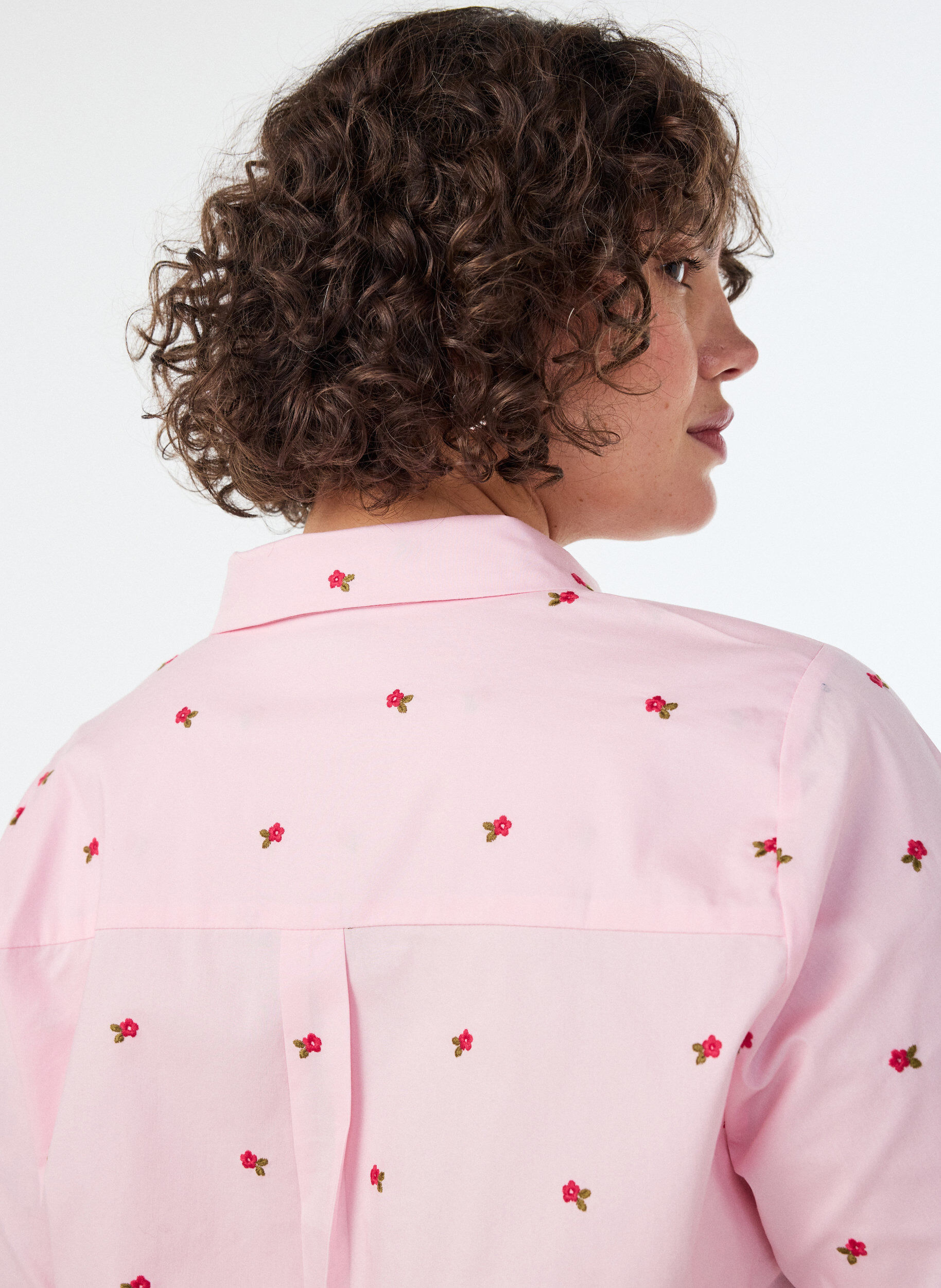 ZizzifashionShirt with embroidered flowers, Pink, Model image number 3