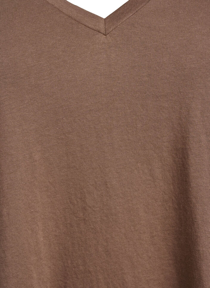 V-neck T-shirt, Brown, Packshot image number 2