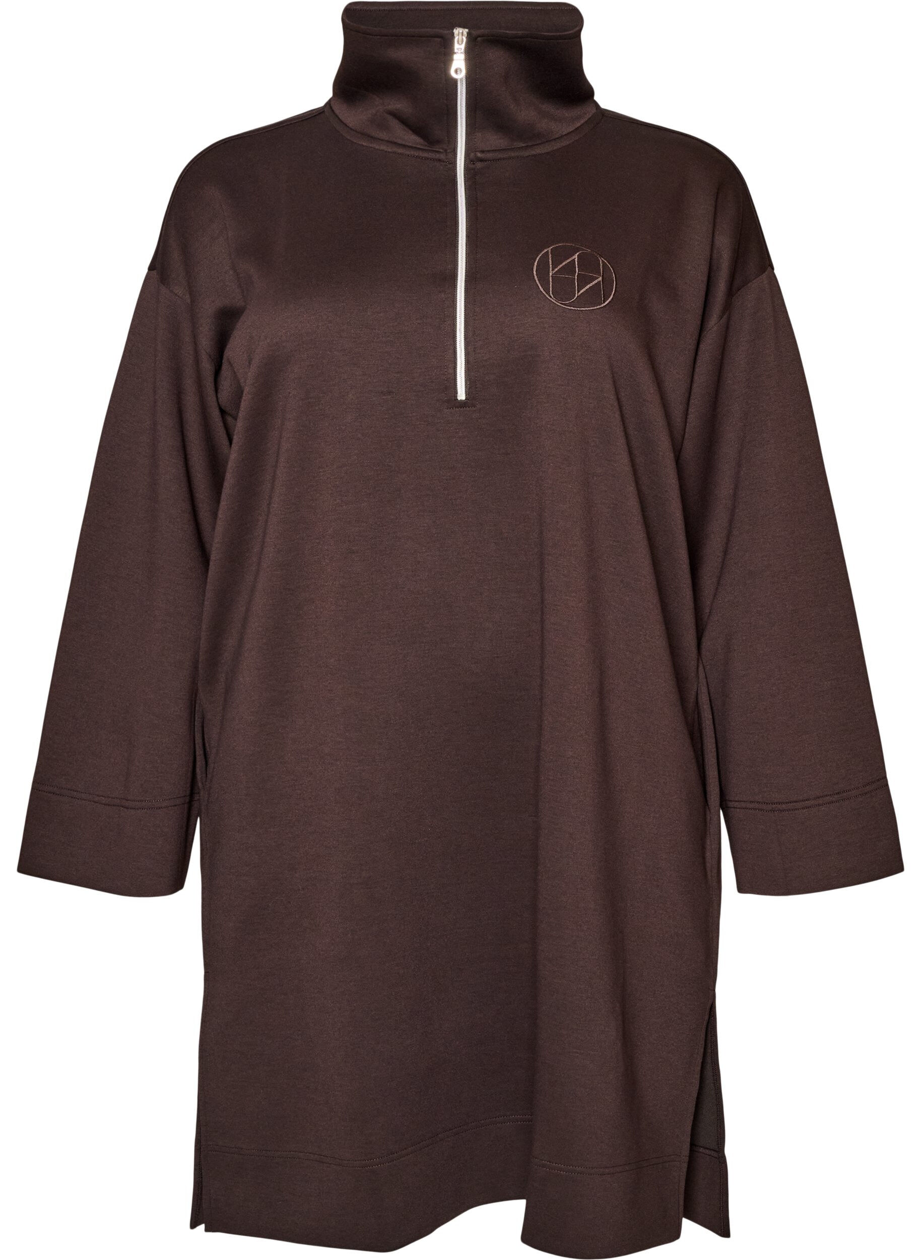Sporty sweatshirt dress with a high collar and zip