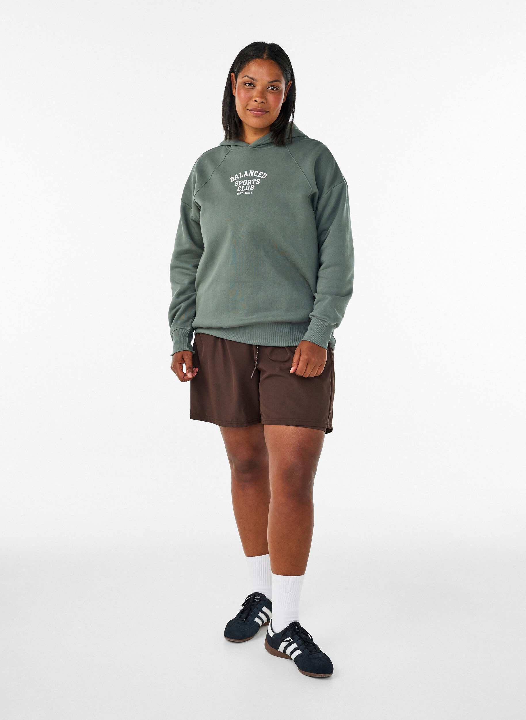 ZizzifashionHoodie with chest print, Green, Model image number 1