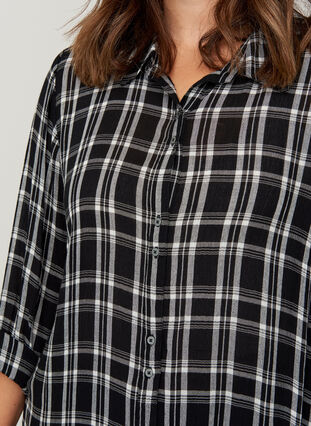 Long, checked viscose shirt, Black/White CH, Model image number 2