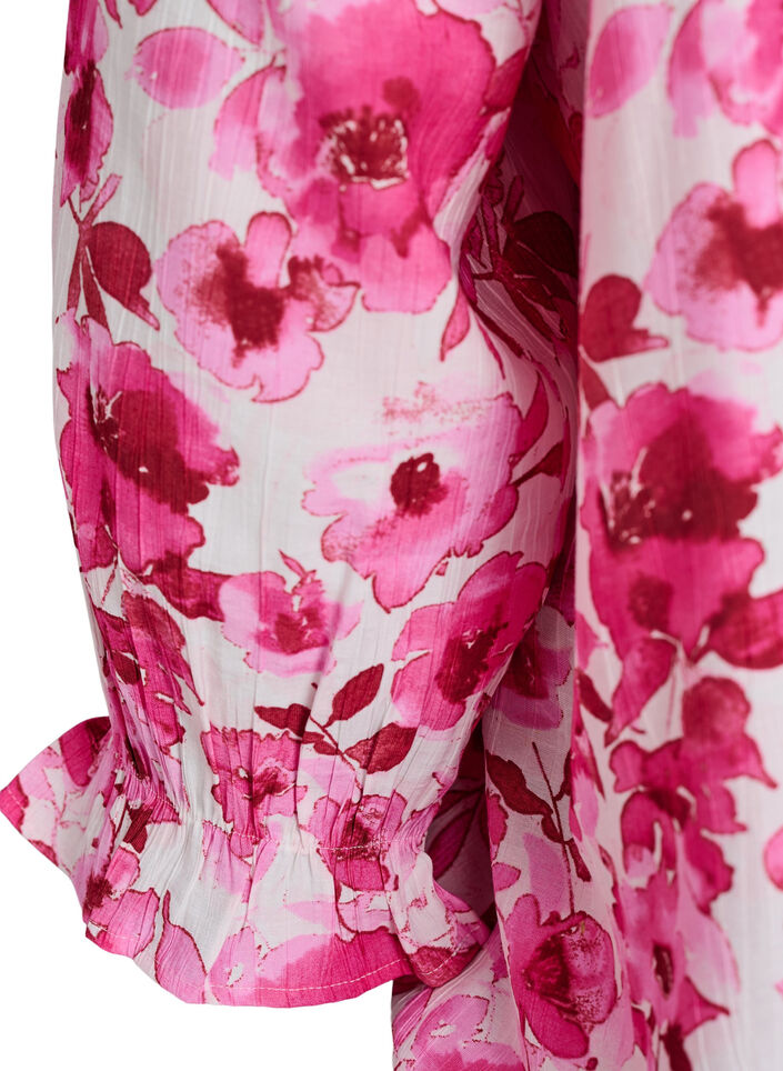 Viscose blouse with a square neck and 3/4-sleeves, Pink, Packshot image number 3