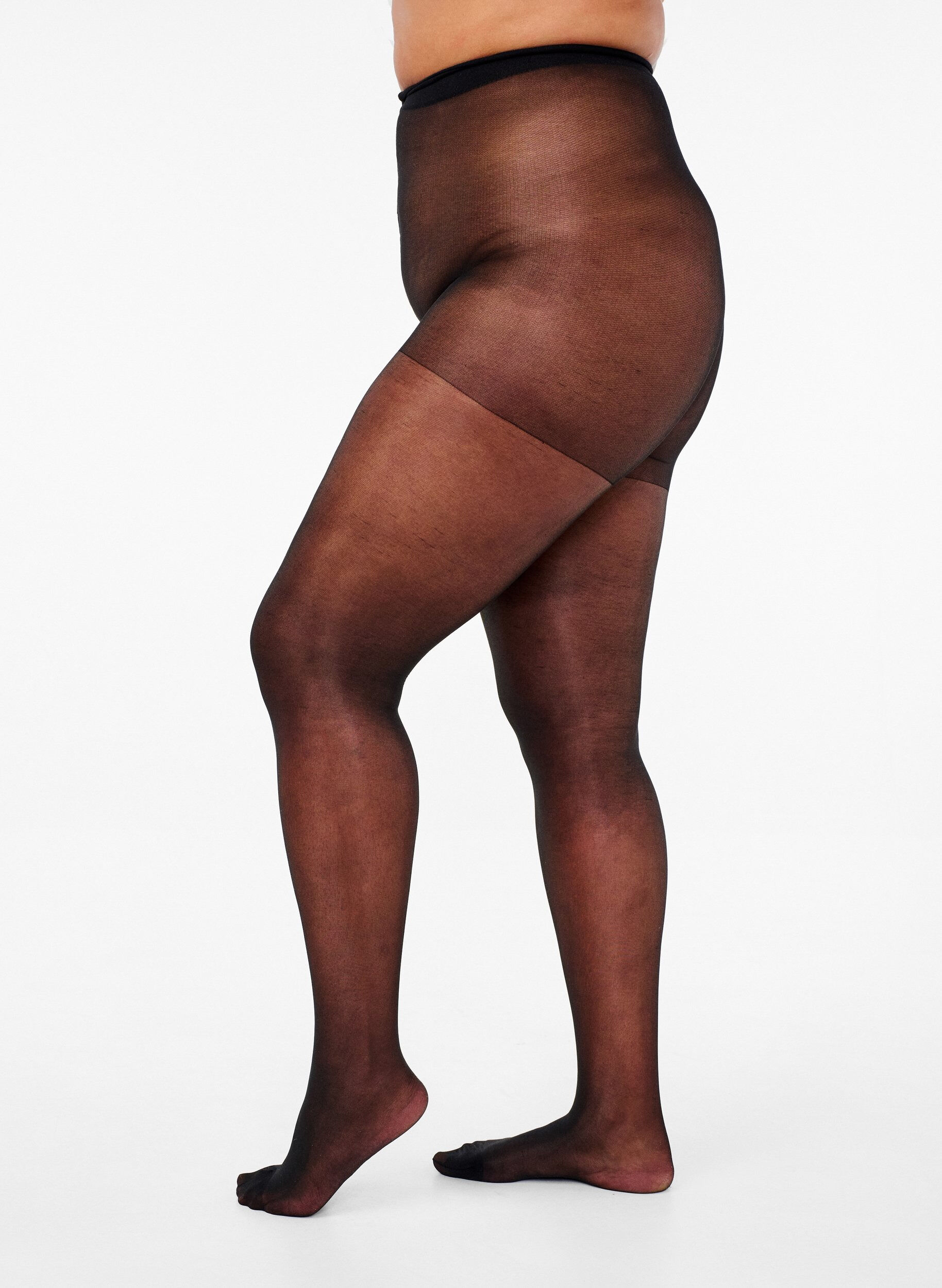 Run-resistant 30 denier tights