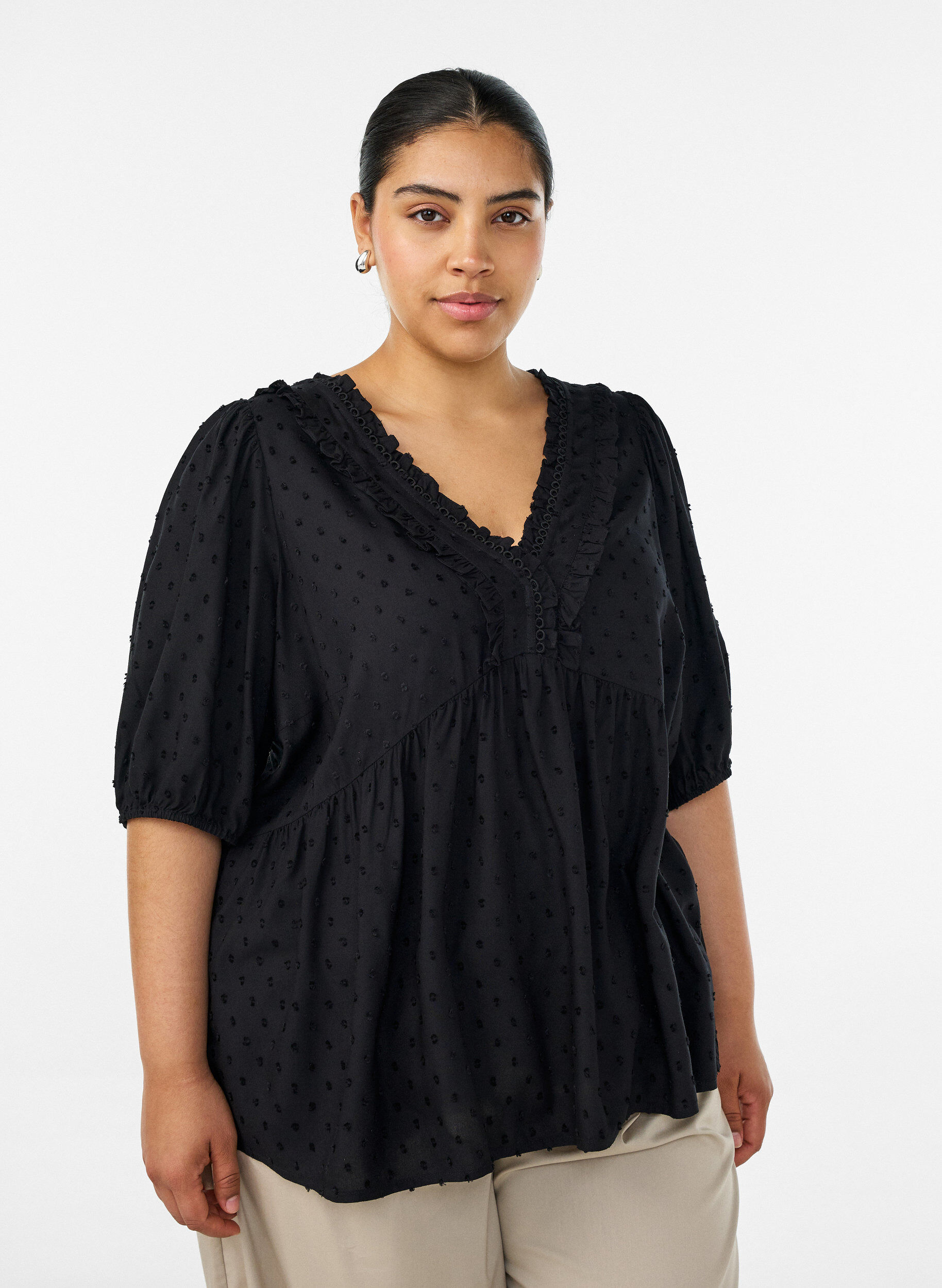 Zizzifashion Viscose blouse with a dotted texture and V-neck, Black, Model image number 0