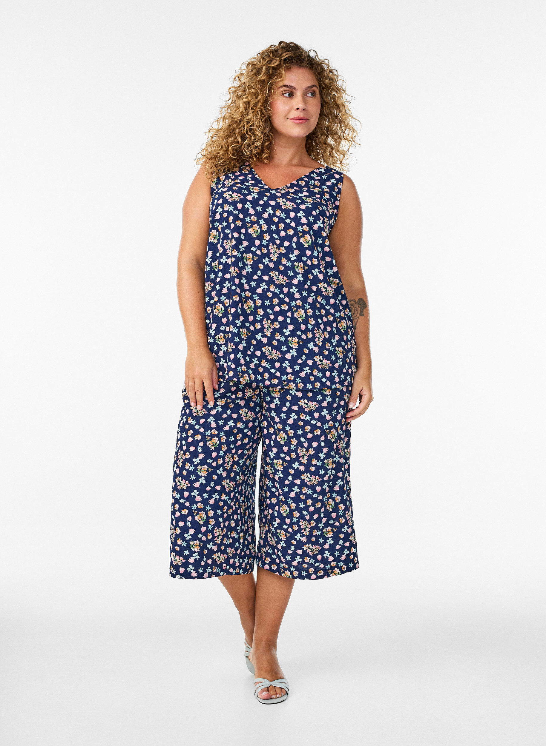 Zizzifashion Culotte trousers with print, Light Blue, Model image number 0