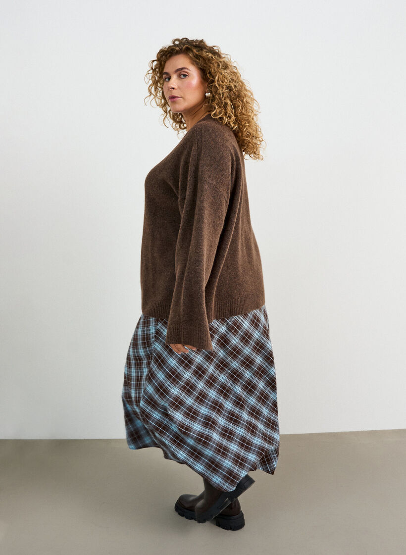 Loose knitted blouse with alpaca and wool, Brown, Model image number 2