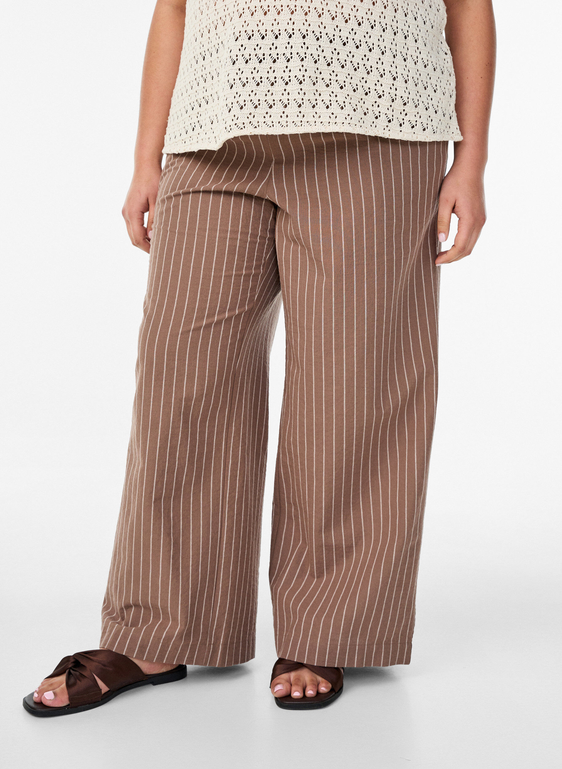 Zizzifashion Loose trousers with high waist and pockets, Brown, Model image number 2