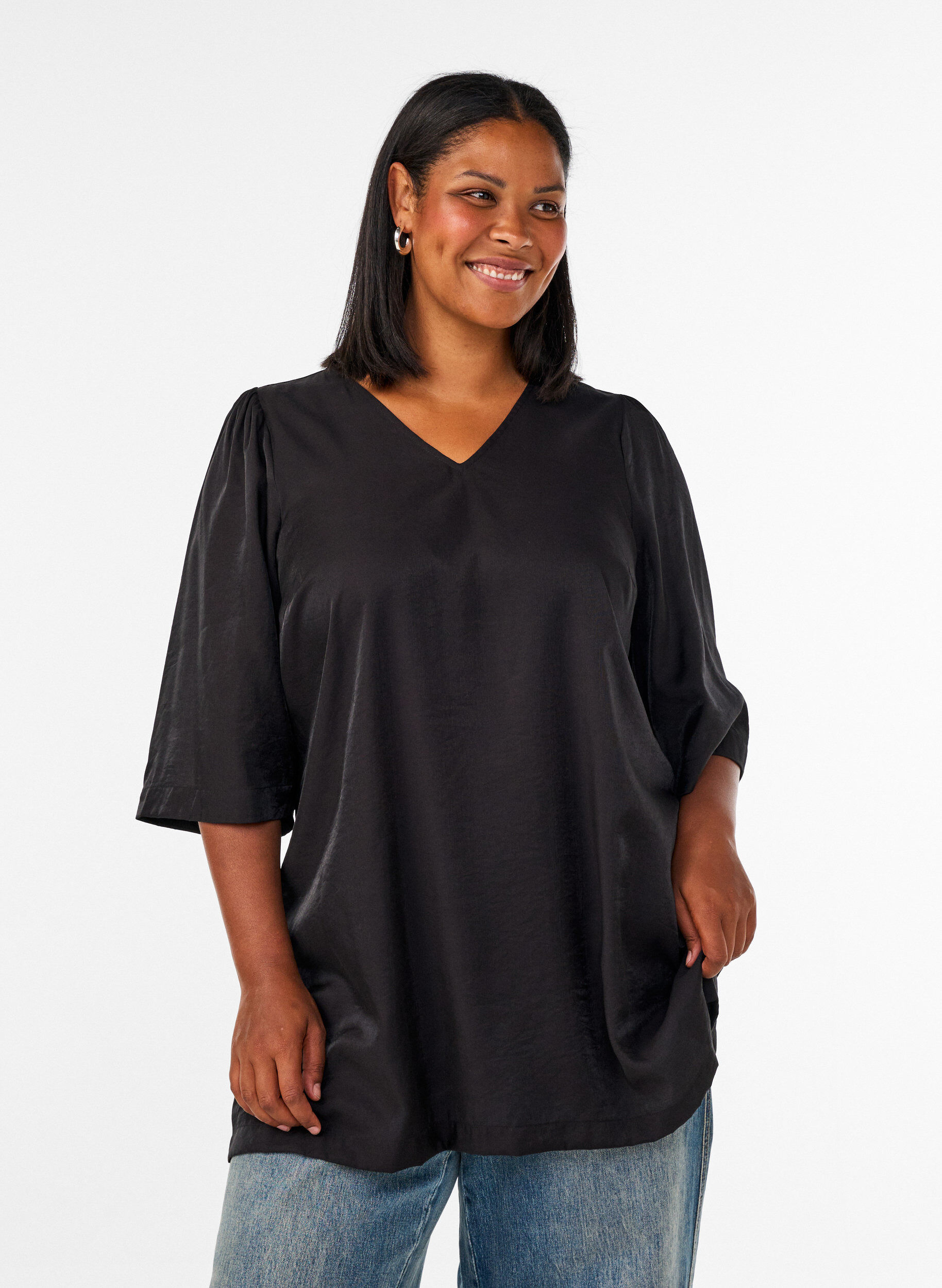 ZizzifashionShiny tunic with a V-neck and 3/4 sleeves, Black, Model image number 0