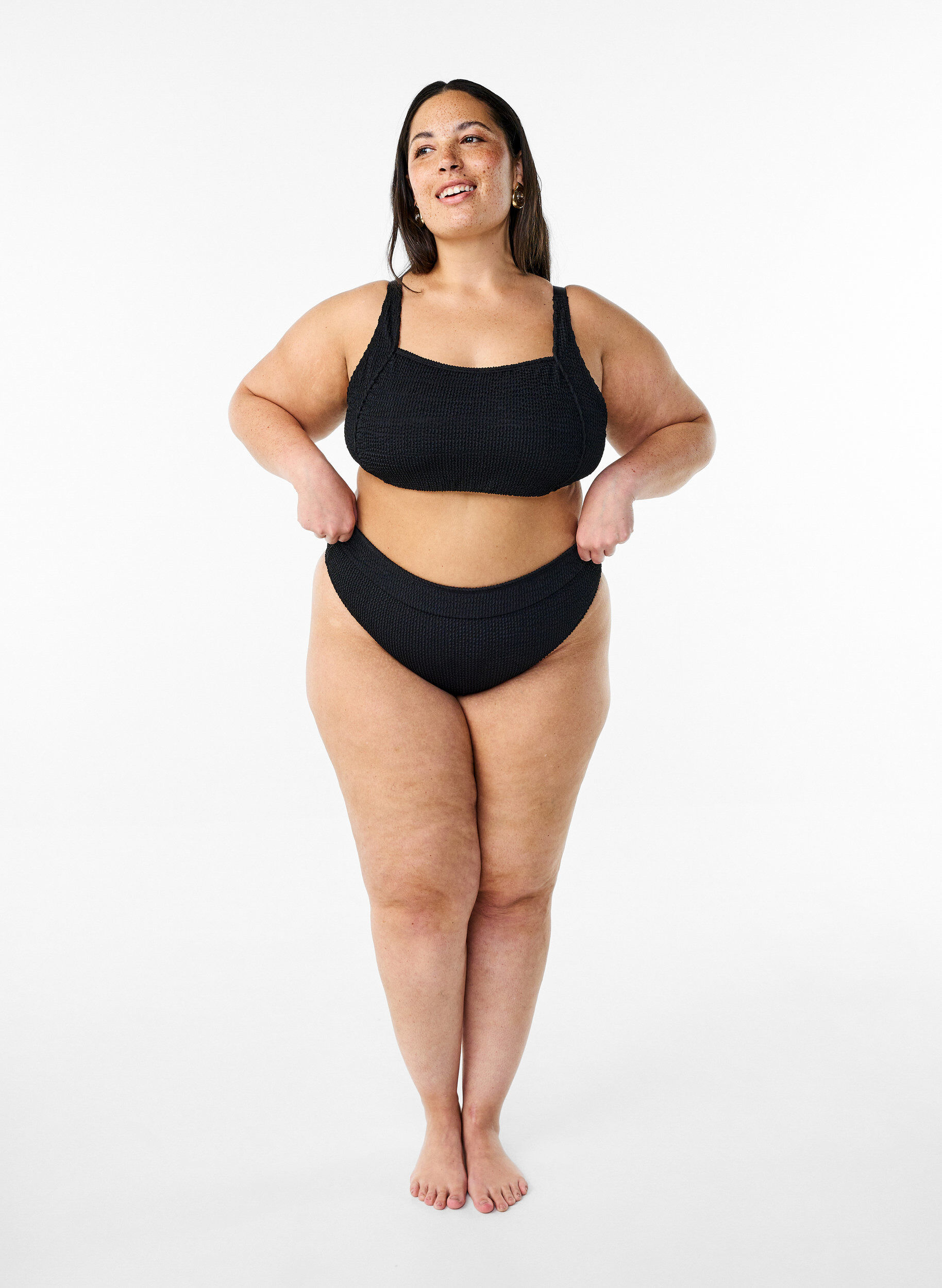 Zizzifashion Crepe bikini top with adjustable straps, Black, Model image number 1