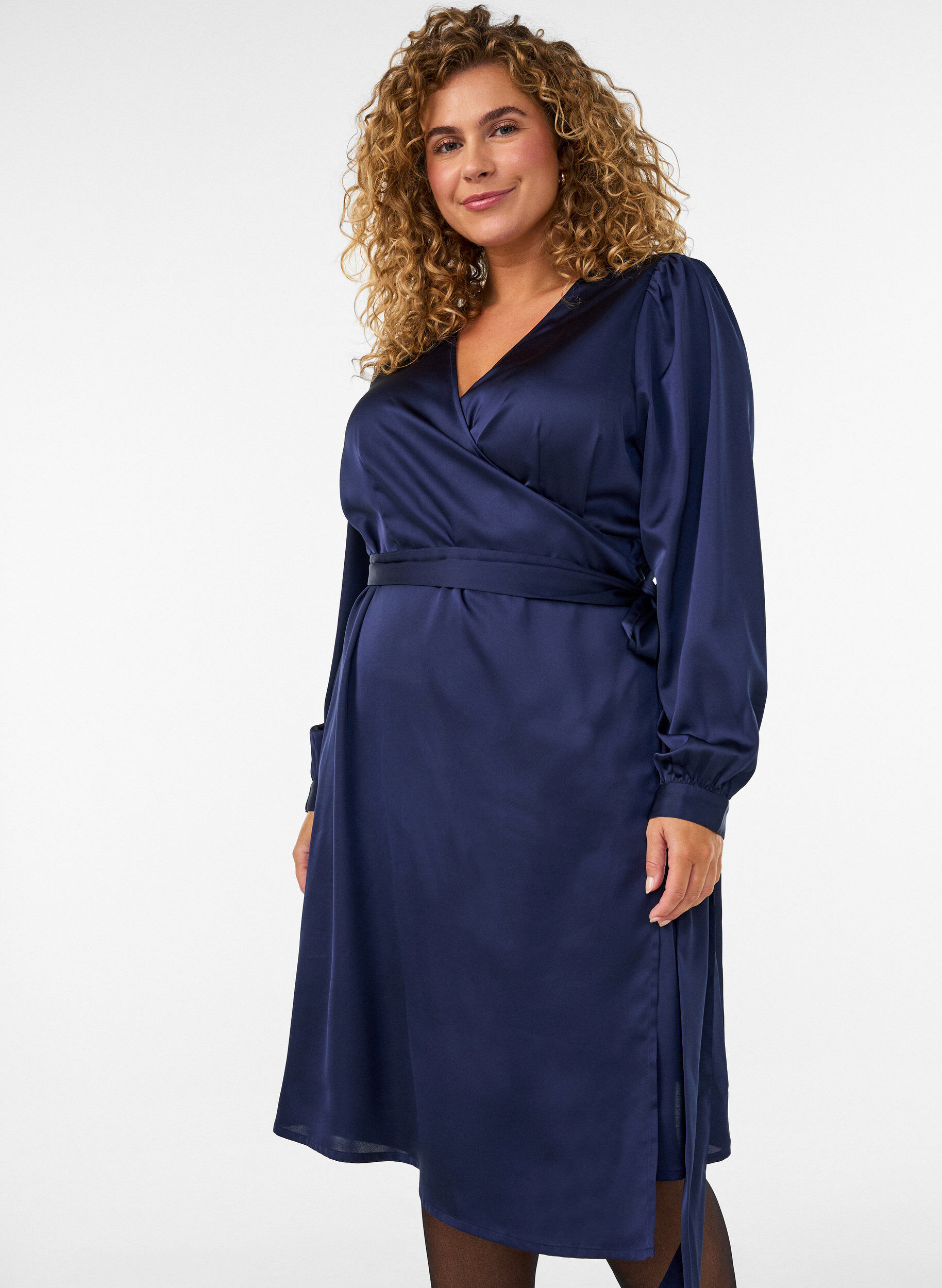 Short satin dress with wrap design, Blue, Model