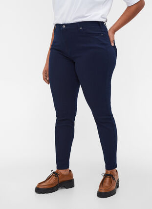 High rise Amy jeans with 4-way stretch, Dark blue, Model image number 2