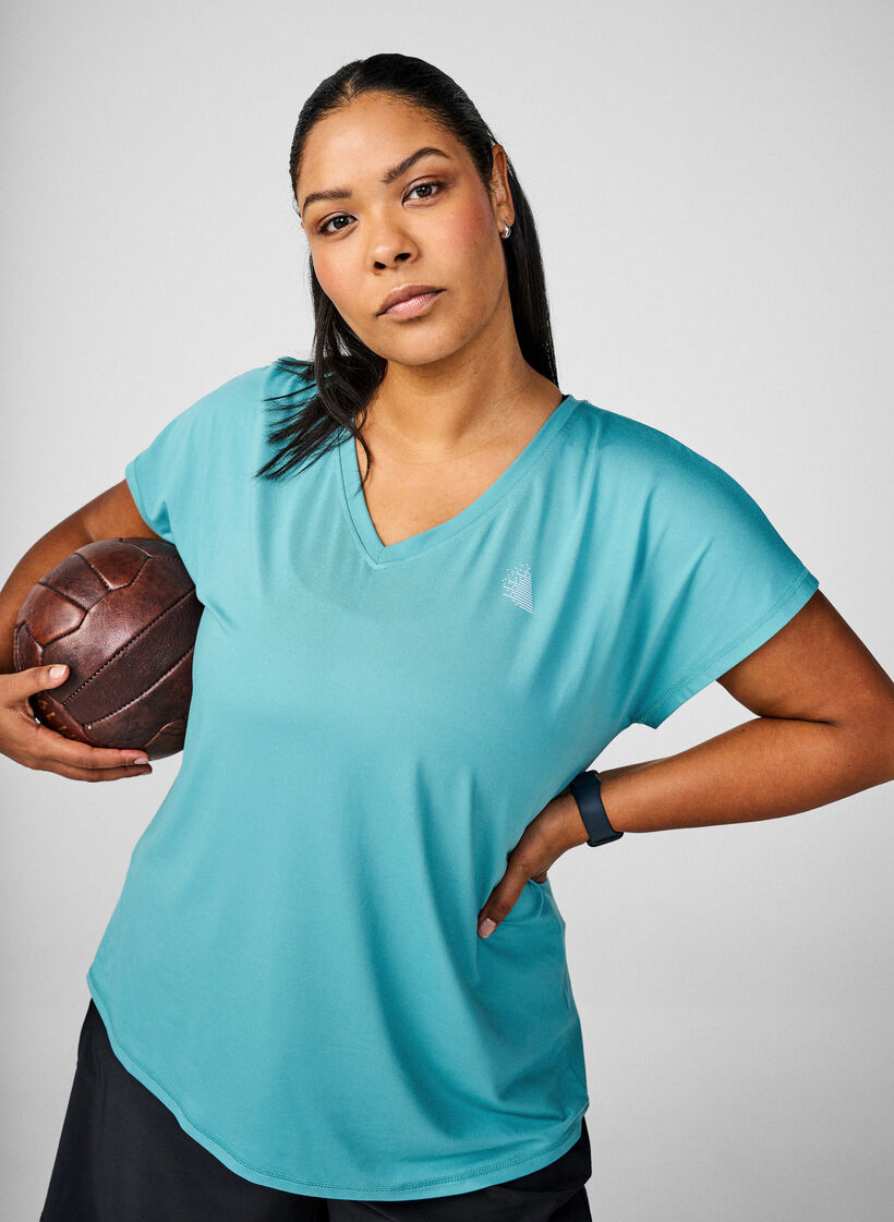 Loose training t-shirt with v-neck, Green, Image image number 0