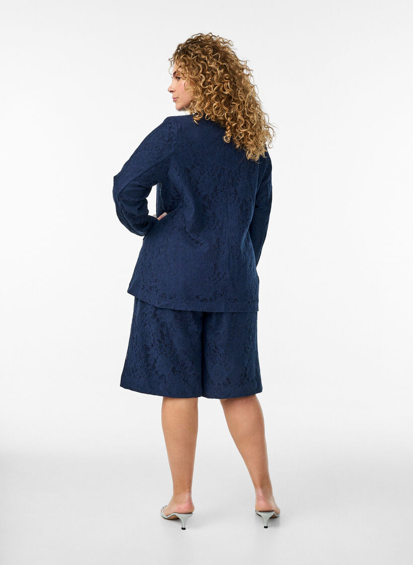 High-waisted lace Bermuda shorts, Blue, Model image number 2