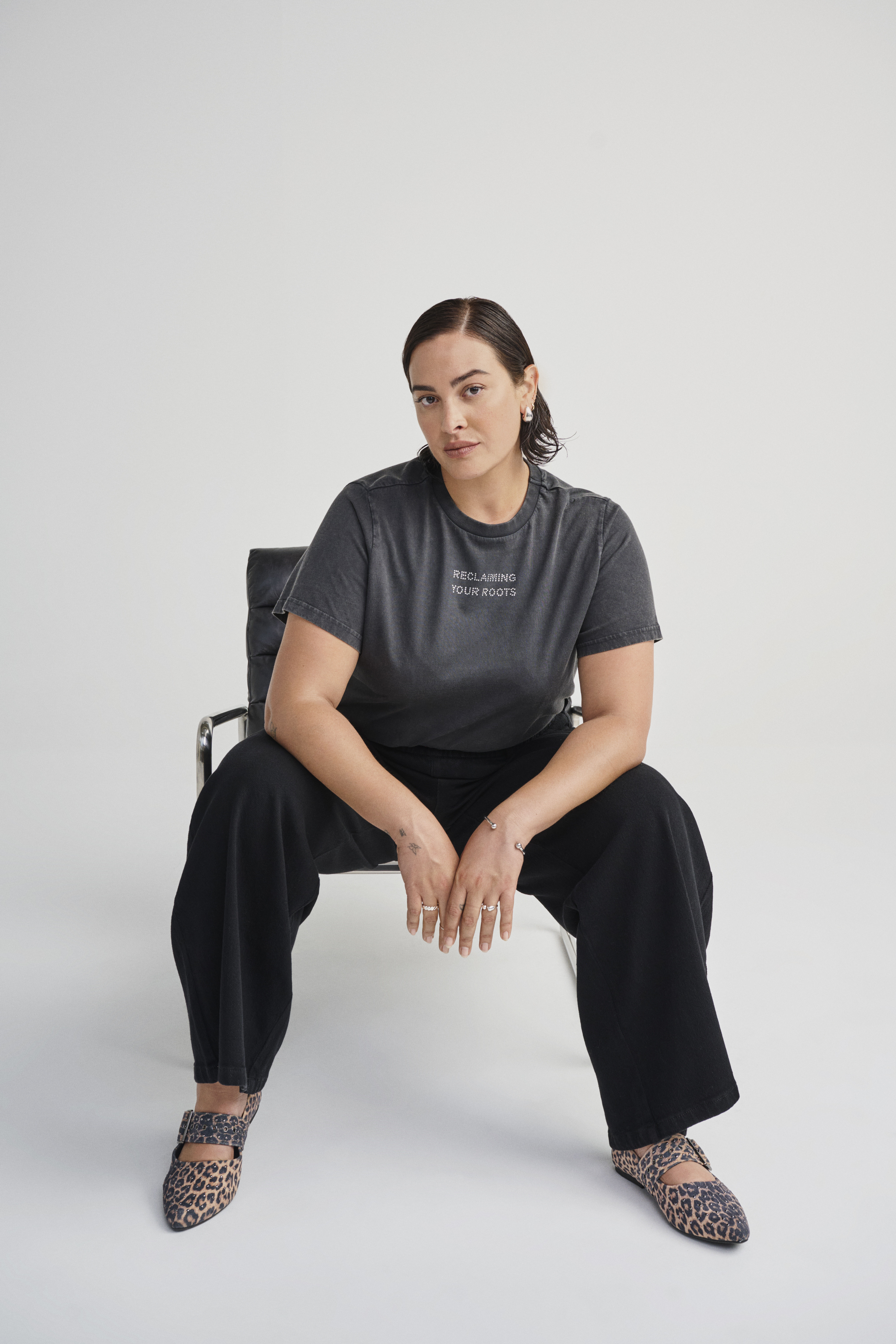 Ballerina in leopard with studs, , Model