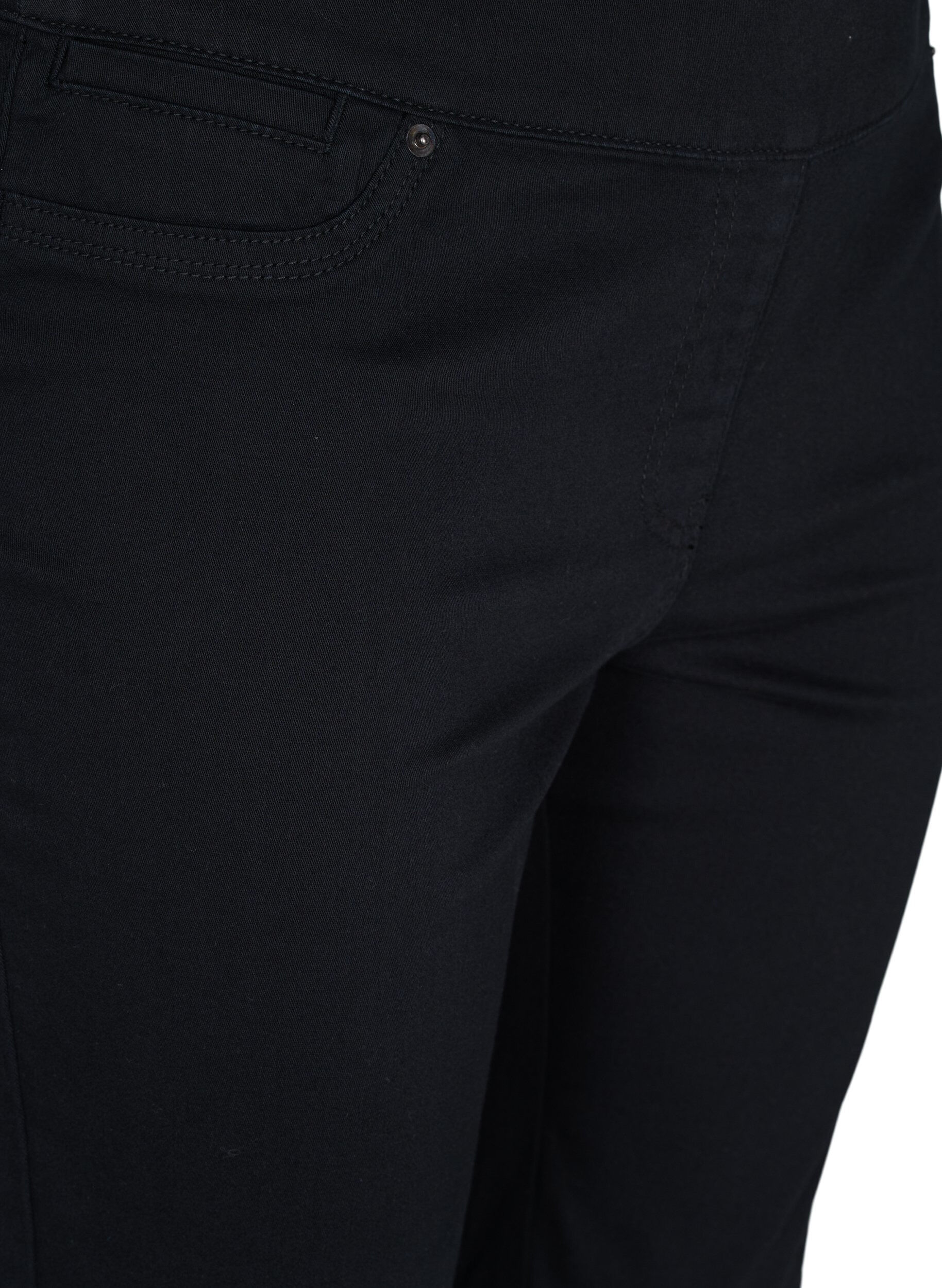 Zizzifashion Close-fitting shorts with back pockets, Black, Packshot image number 2