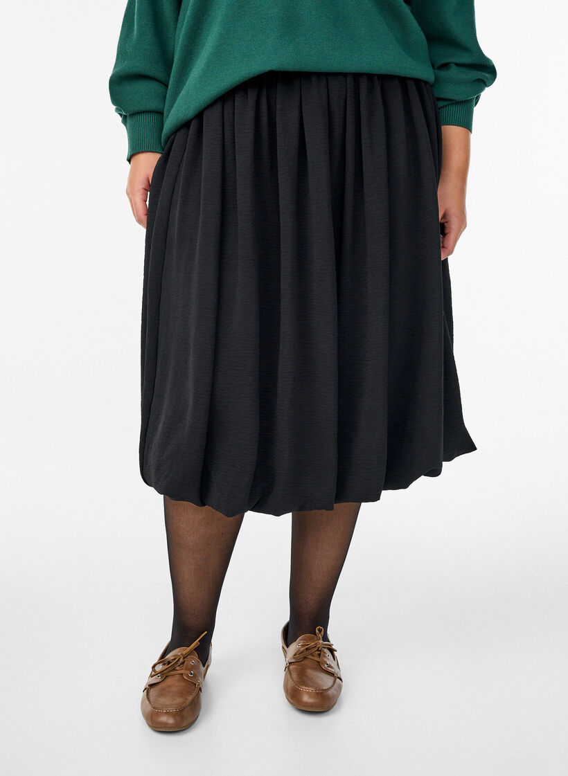 Mid-length balloon skirt with an elastic waistband, Black, Model image number 2