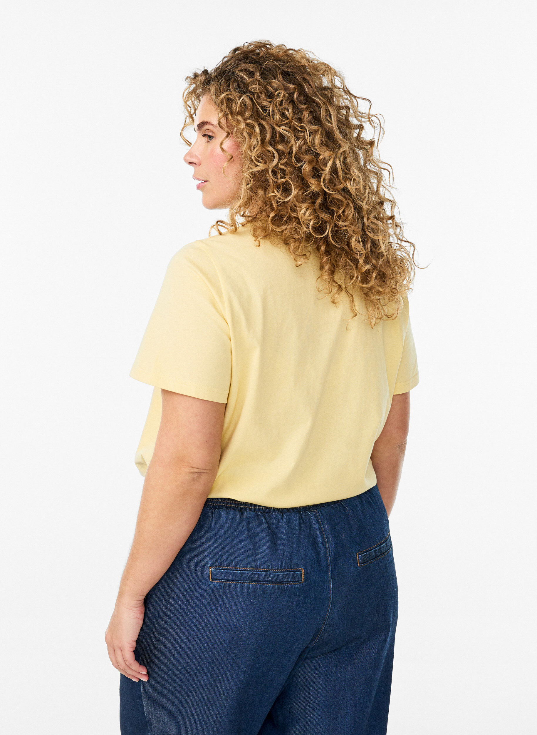 Zizzifashion Basic cotton T-shirt with round neck, Yellow, Model image number 2