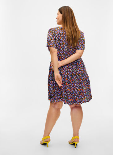 Short-sleeved viscose dress with A-line cut, Purple Ditsy Flower, Model image number 1