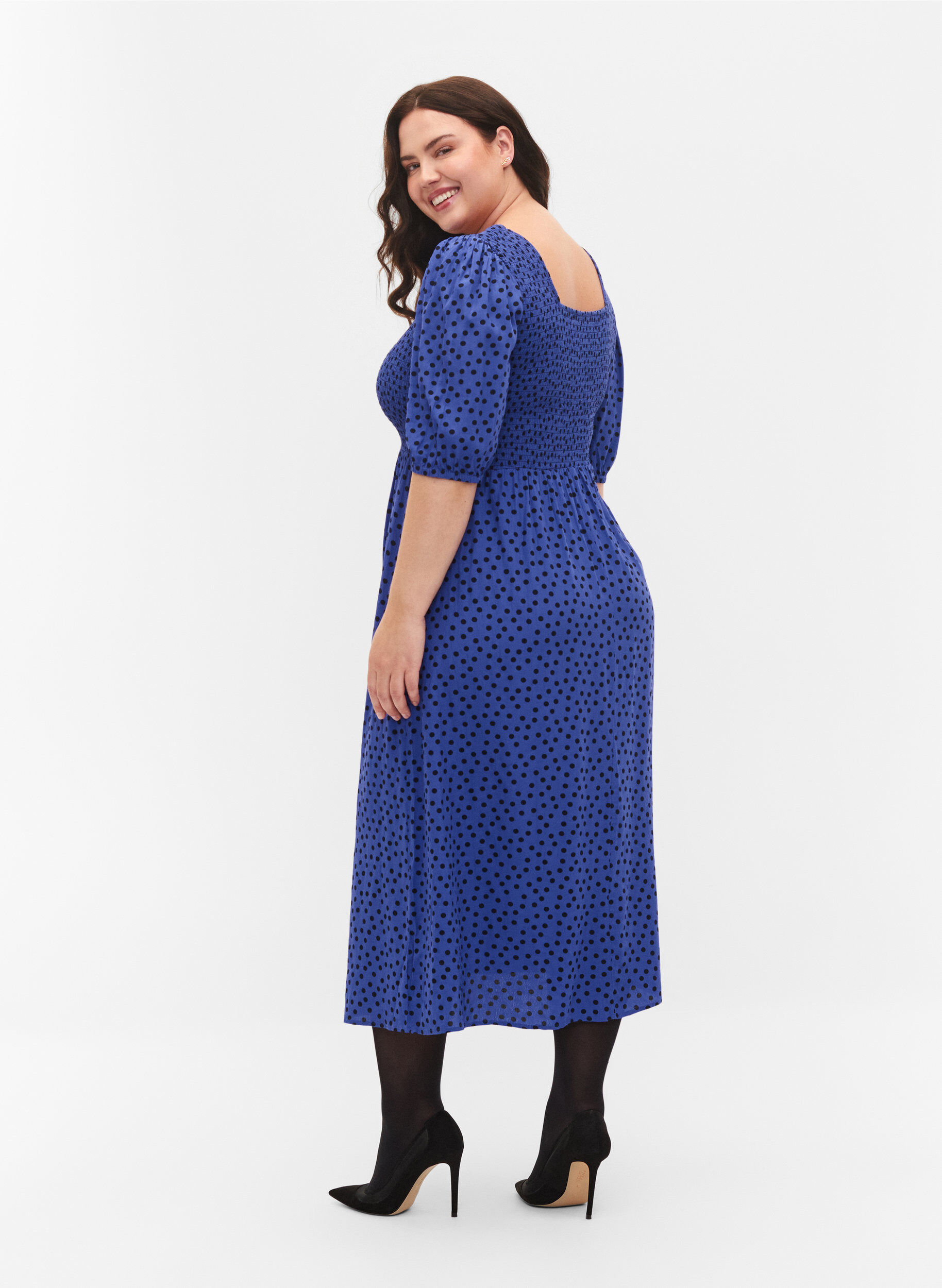 Zizzifashion Polka dotted viscose dress with smock, R.Blue w. Black Dot, Model image number 1