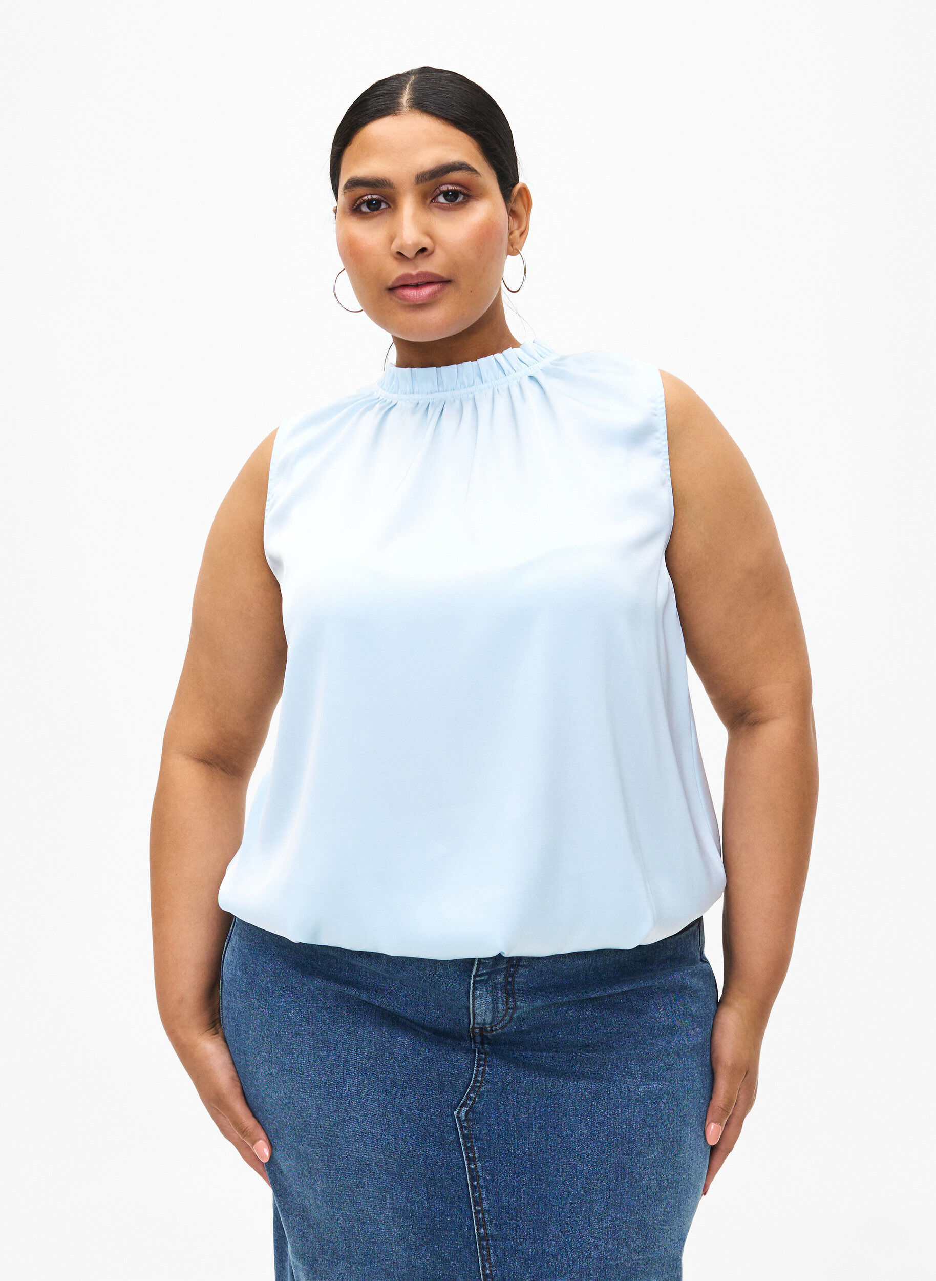 Zizzifashion Sleeveless party top in satin, Delicate Blue, Model image number 0