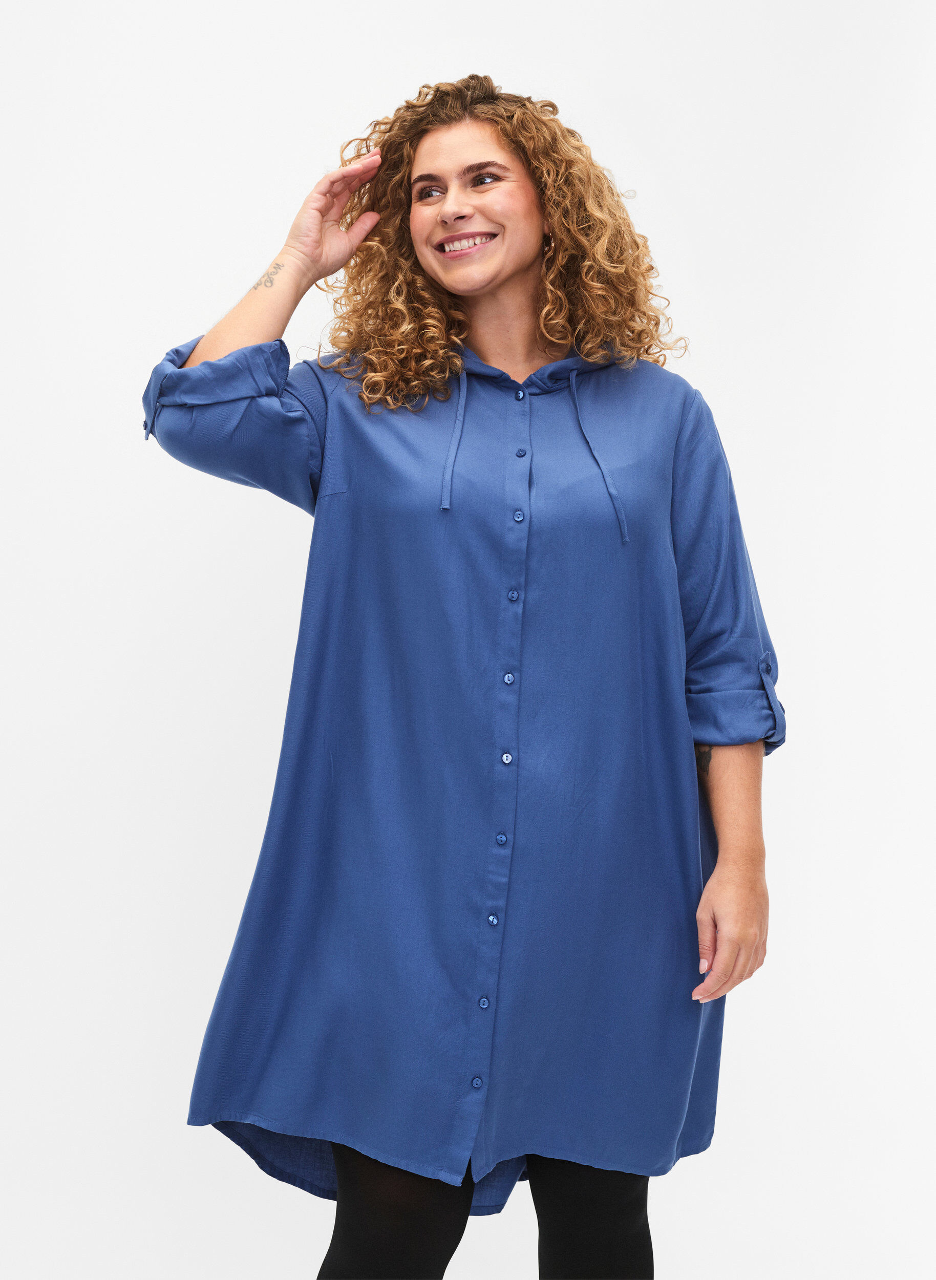 Zizzifashion Shirt dress in viscose with hood and 3/4 sleeves, Moonlight Blue, Model image number 0
