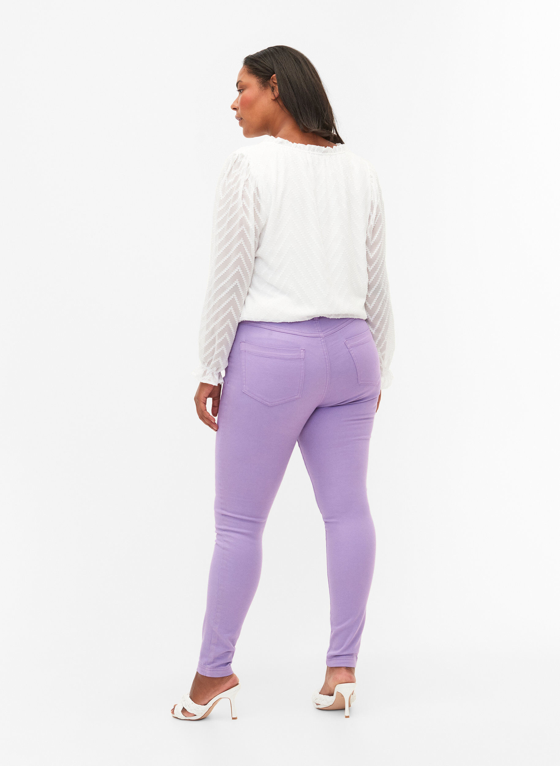 Zizzifashion High waisted Amy jeans with super slim fit, Chalk Violet, Model image number 1