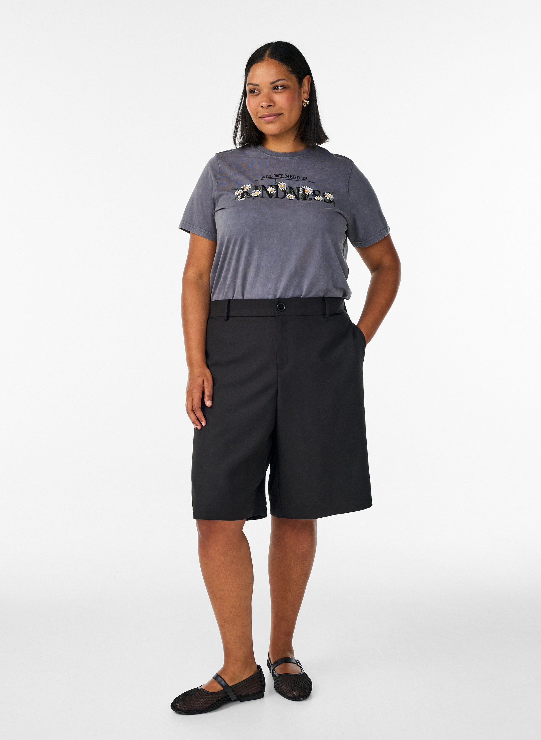 Zizzifashion Cotton T-shirt with a washed look and embroidered motif, Grey, Model image number 1