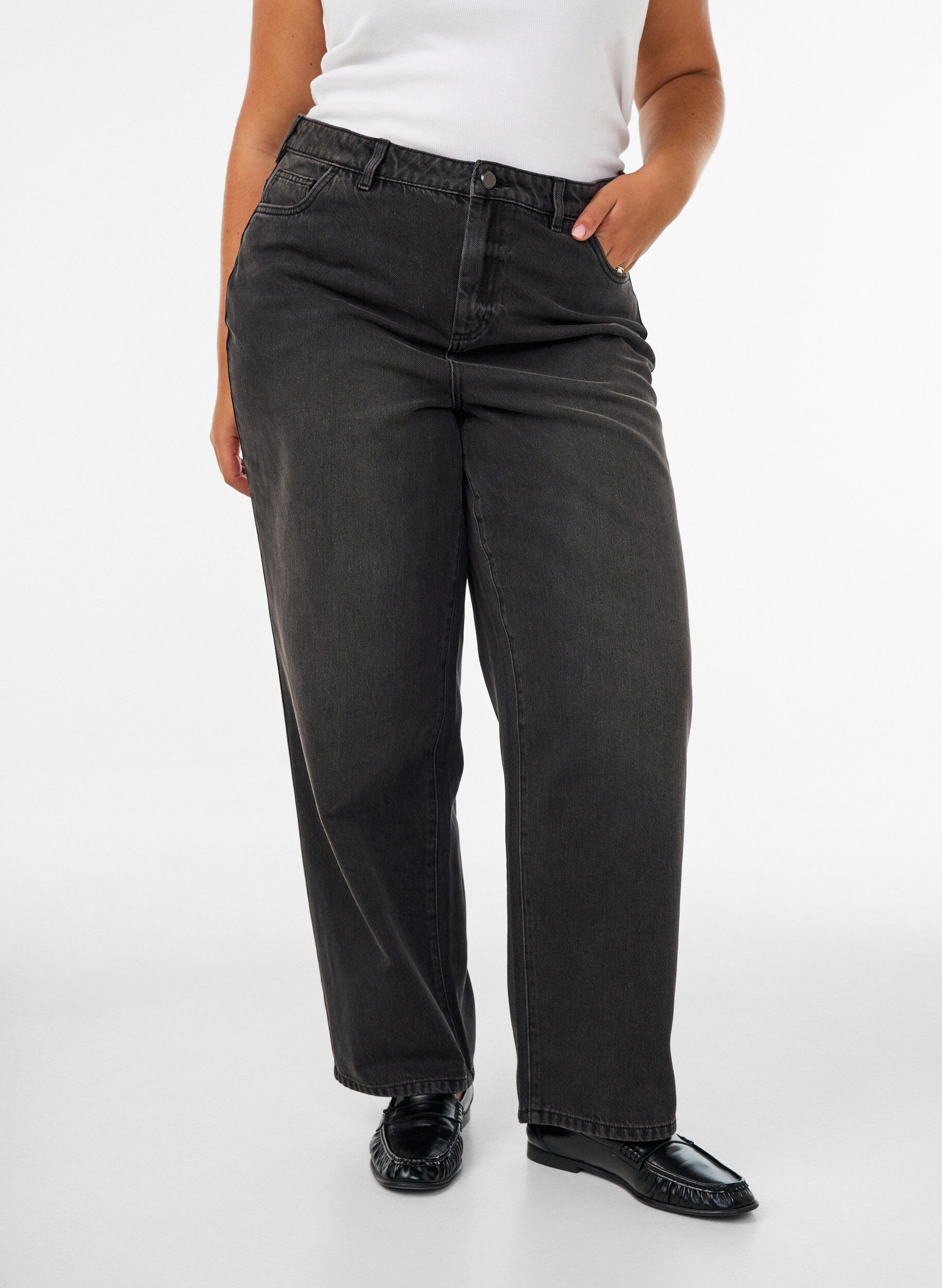 ZizzifashionKiana straight fit jeans with a high waist, Black, Model image number 2