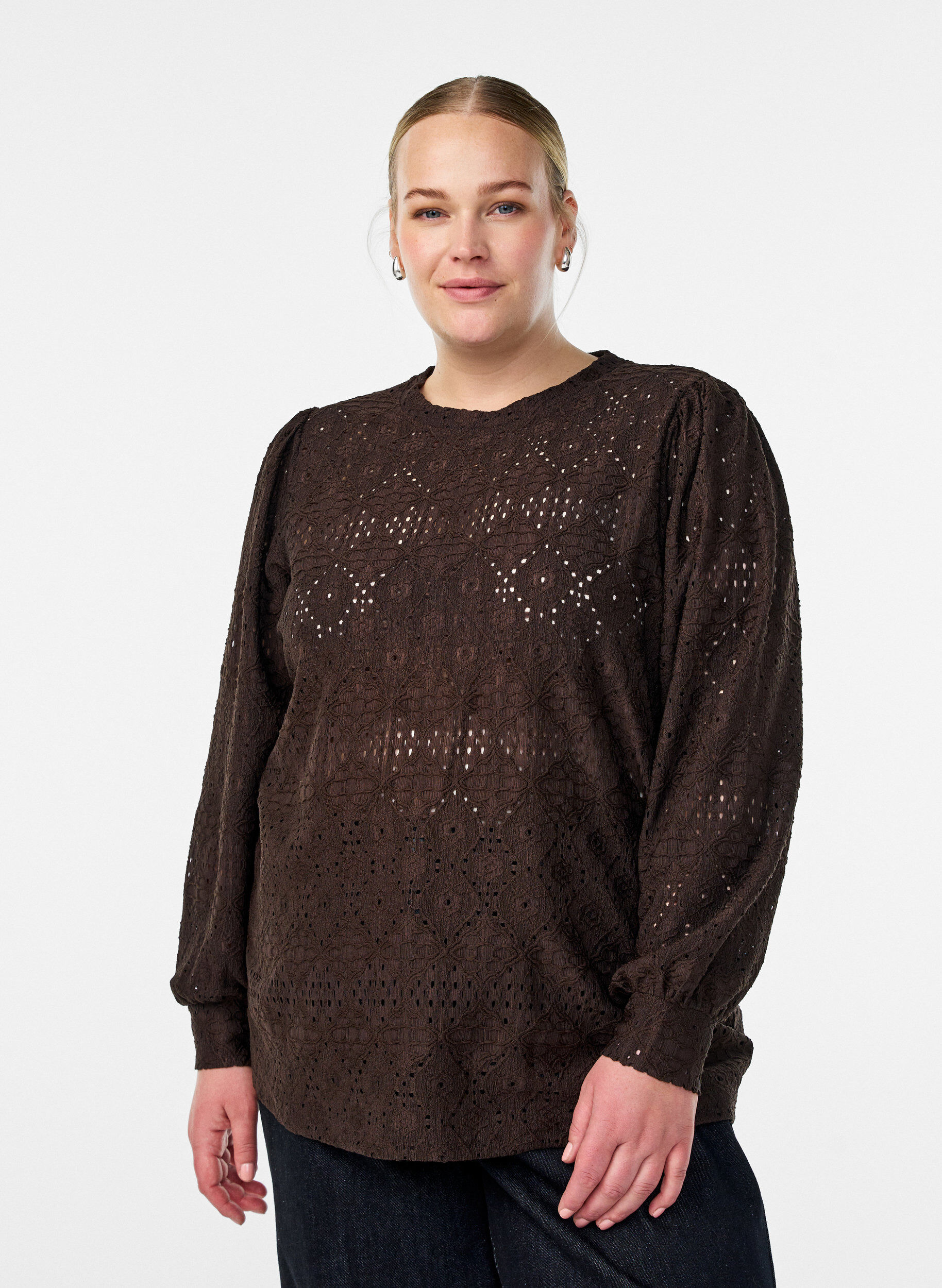 Long-sleeved blouse with eyelet embroidery, Brown, Model