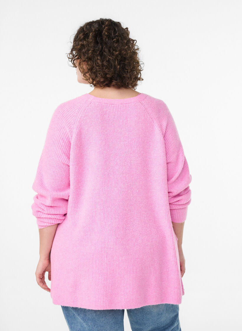 Knitted jumper with a diagonal pattern and raglan sleeves, Pink, Model image number 2