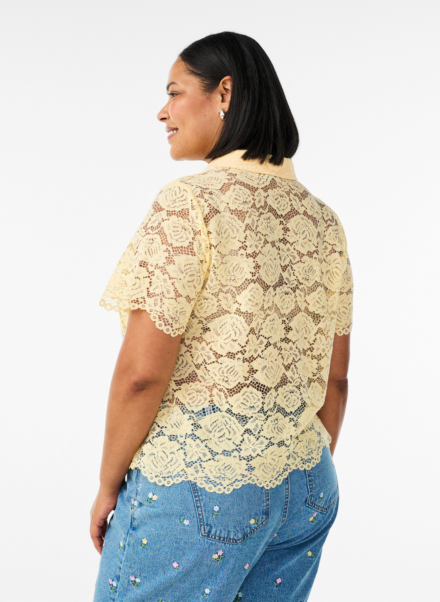 Zizzifashion Lace shirt blouse with pearl buttons, Yellow, Model image number 2