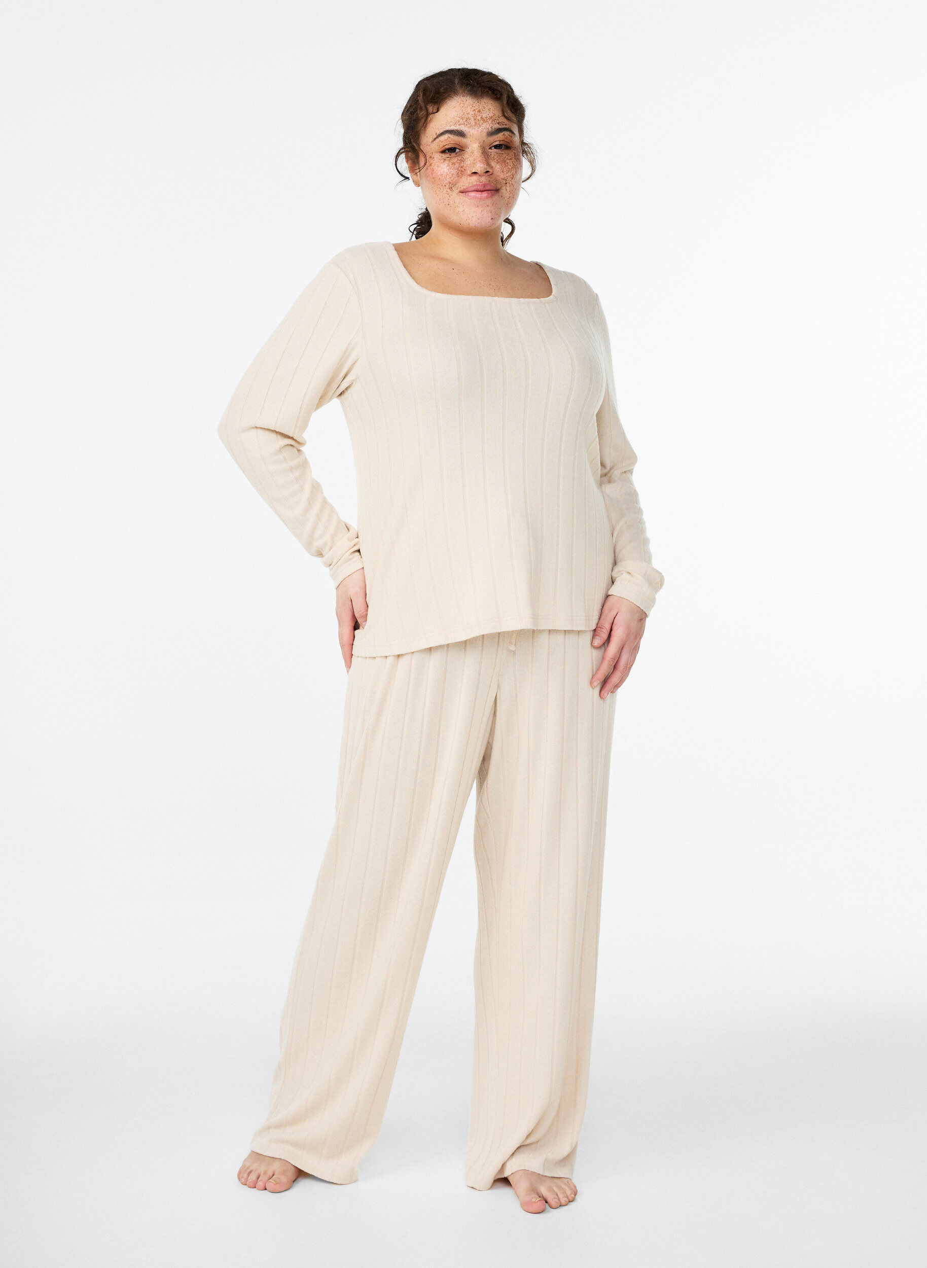 Zizzifashion Ribbed jersey lounge trousers with a high waist, Beige, Model image number 0