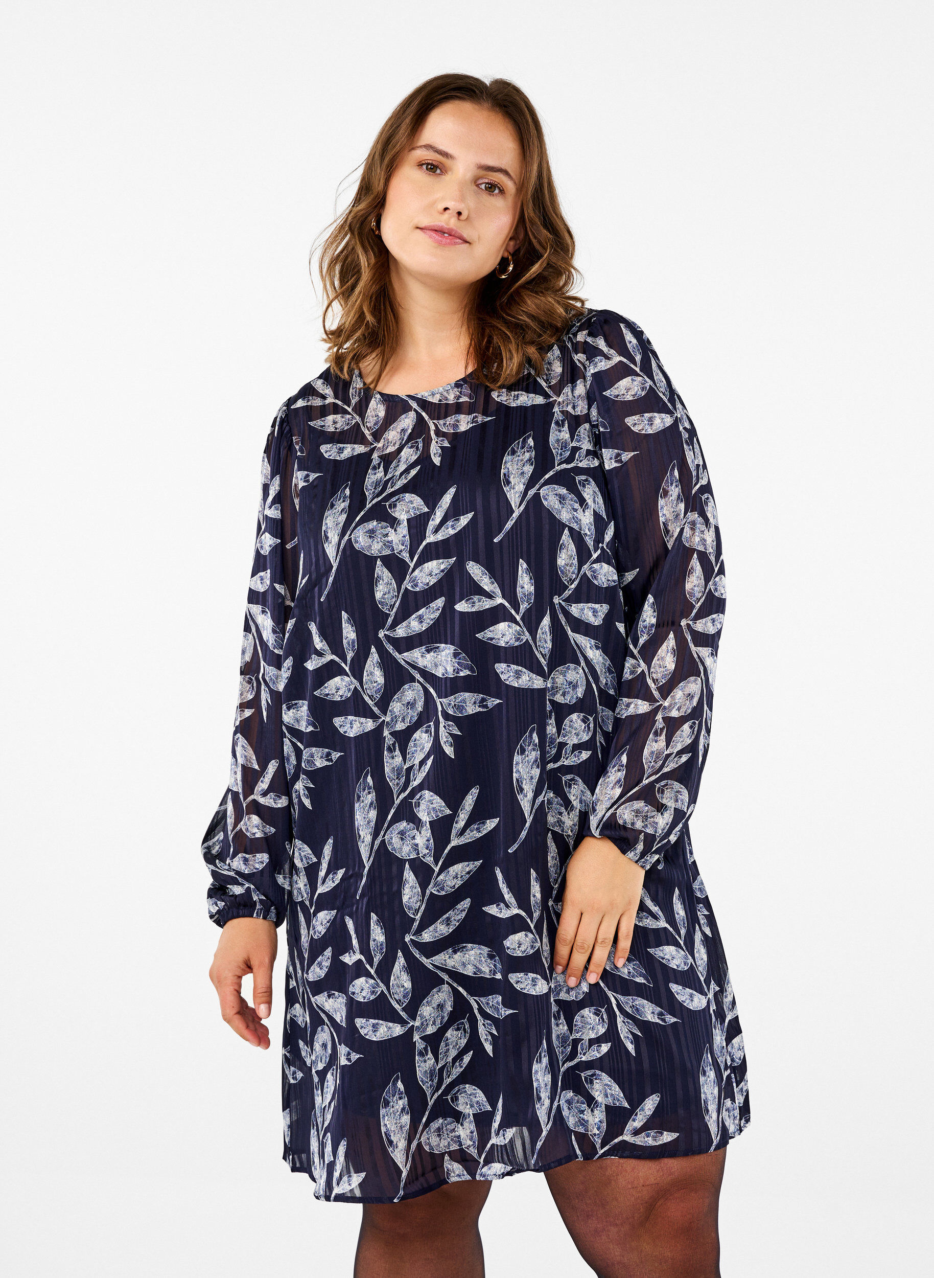 Zizzifashion Short printed dress with a round neck, Ev.Blue Flower AOP, Model image number 0