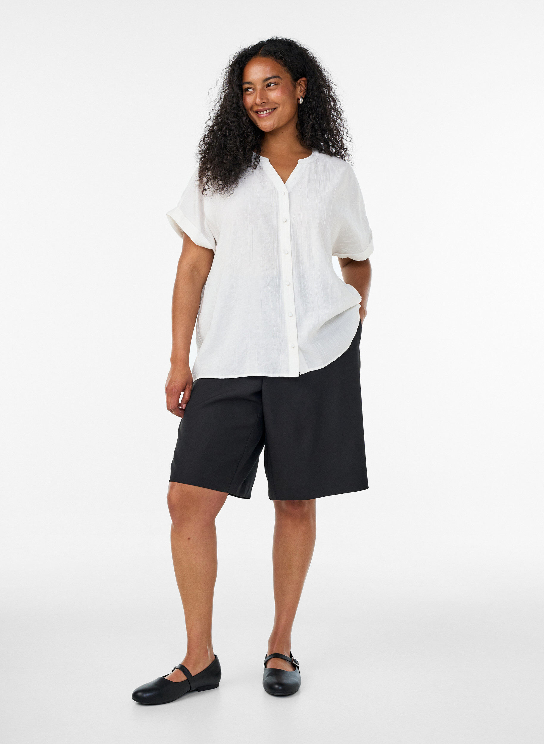 Zizzifashion Viscose blouse with buttons and texture, Vanilla, Model image number 1